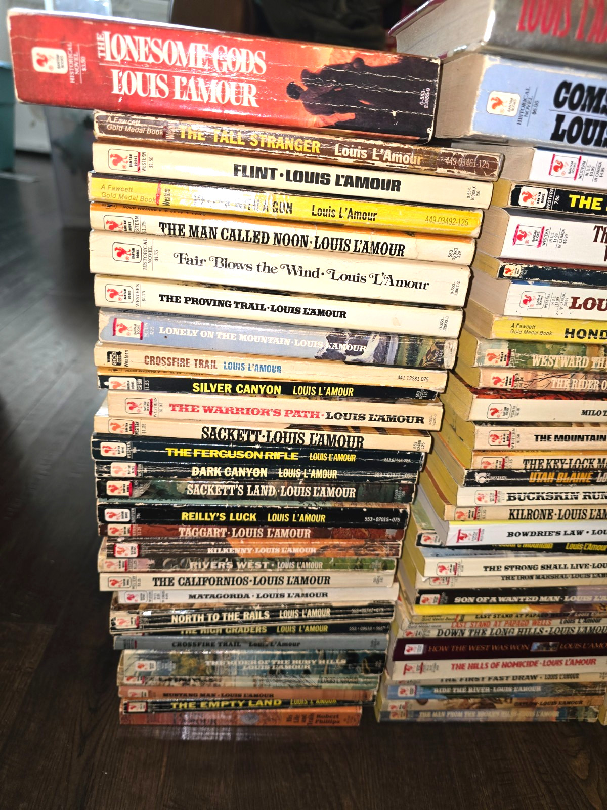 80 + Louis L’Amour Lot Of Vintage PB Paperback Books Book Lot Western