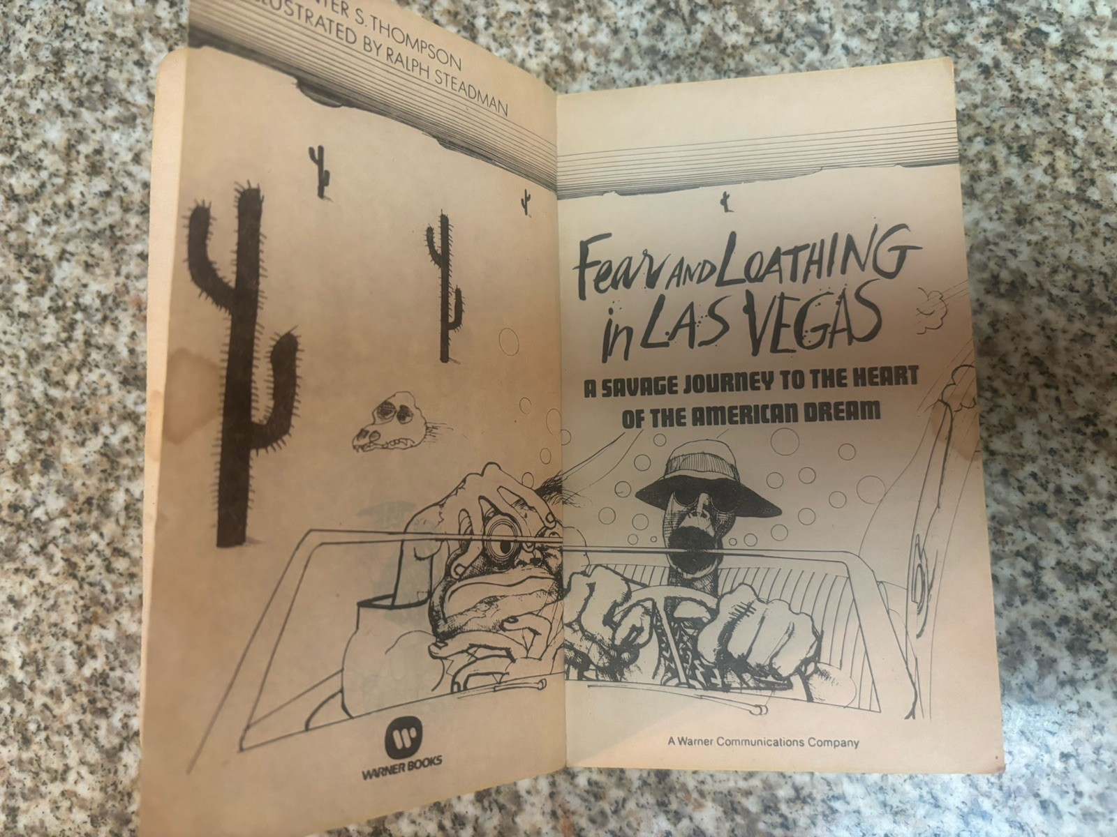 Fear & Loathing in Las Vegas Hunter S Thompson 1st Warner Printing Paperback1982