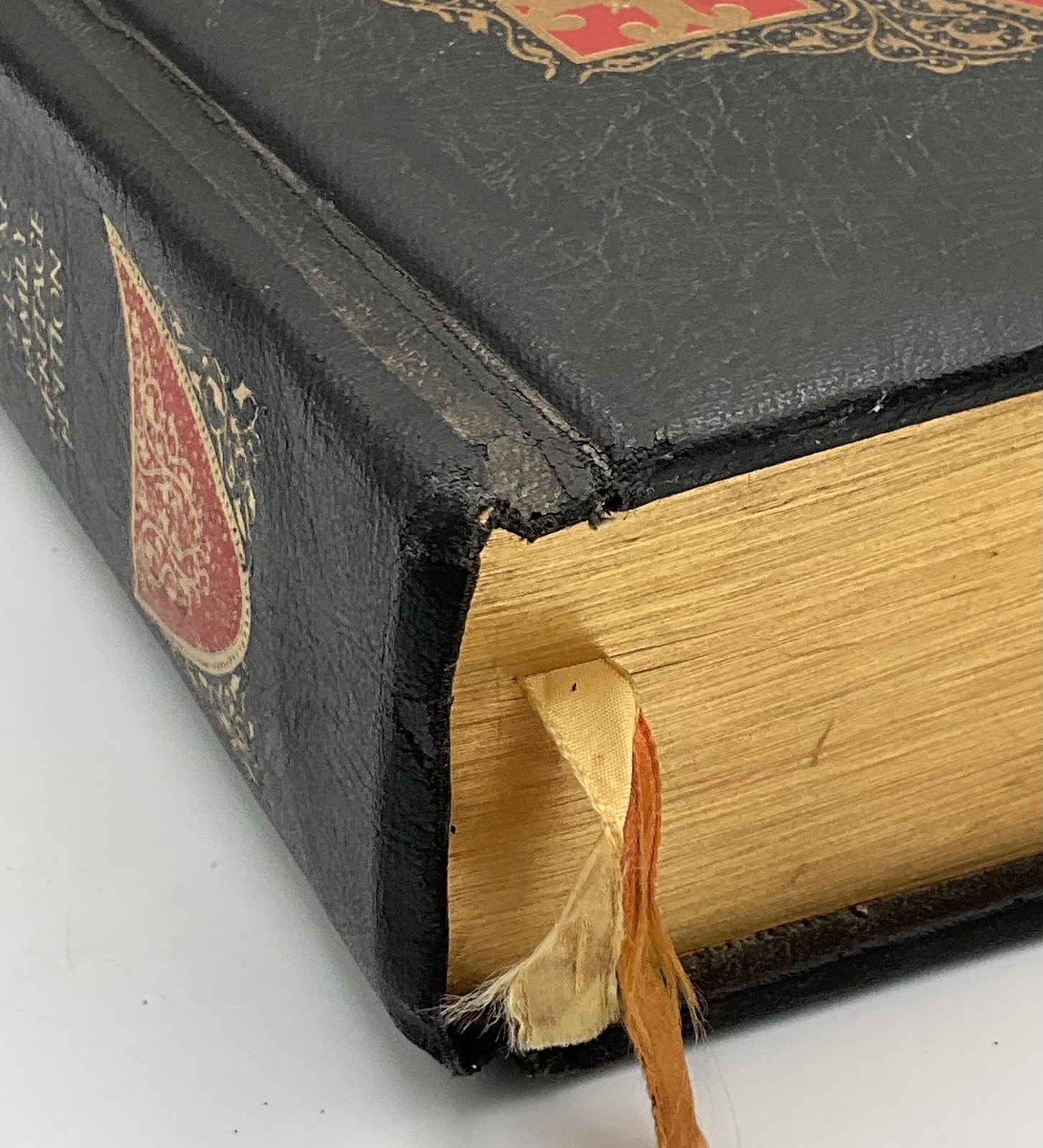 Holy Bible Family Heritage Edition King James Version Illustrated HC Black