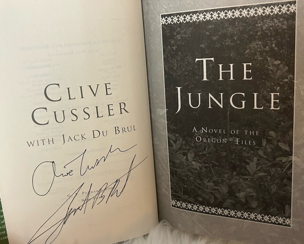 Signed x2 The Jungle Clive Cussler Jack Du Brul 2011 HCDJ Putnam Books Very Good