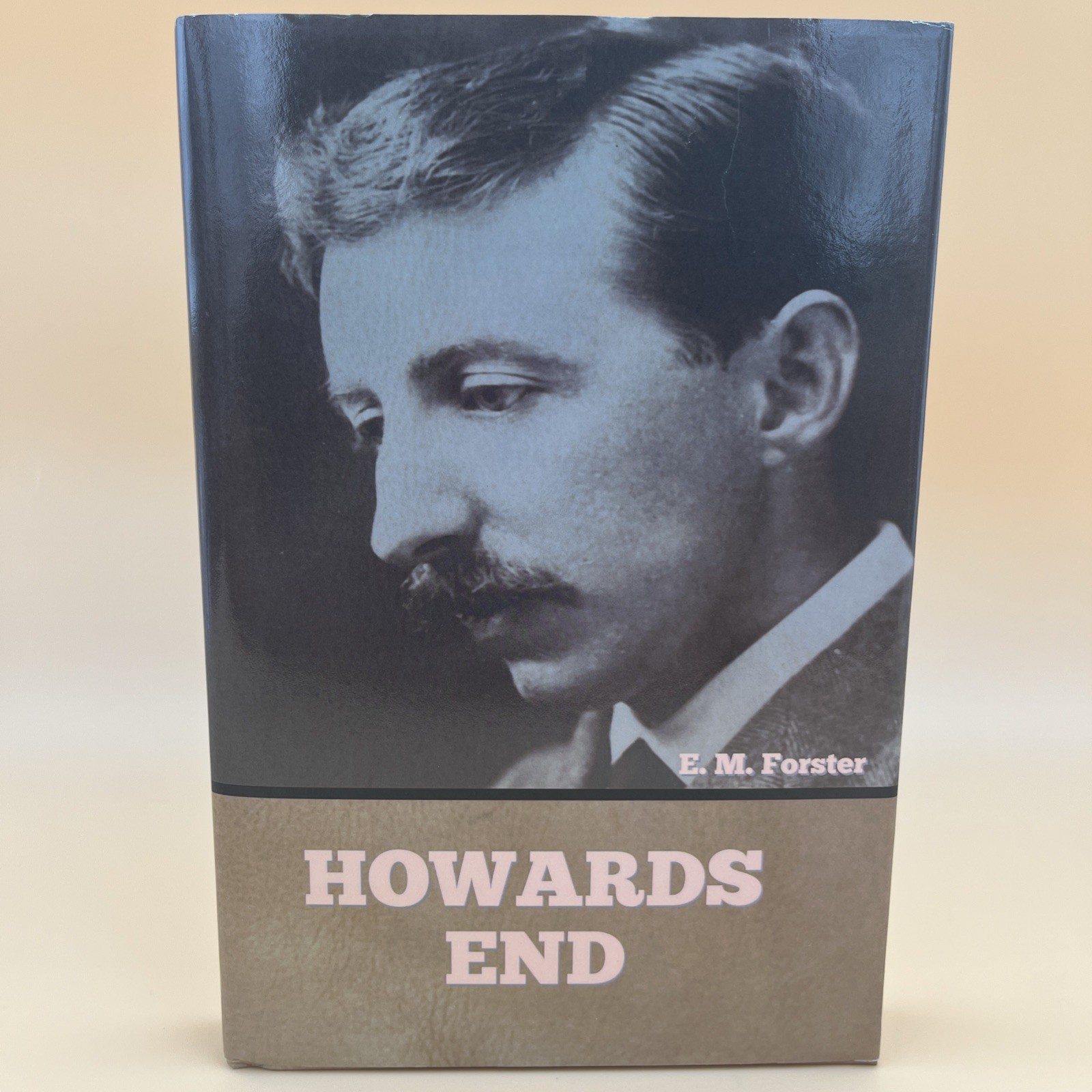 Howards End EM Forster Classic Literature Novel Book