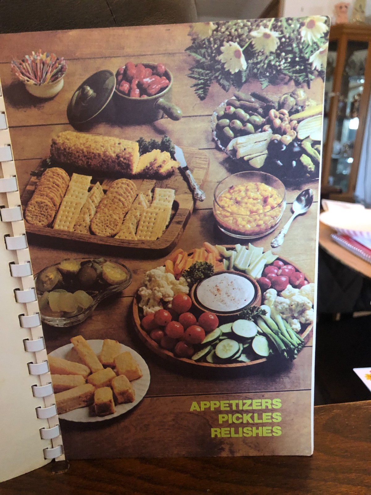 Church cookbook; Clinton Mo; F.O.E. 86 pages