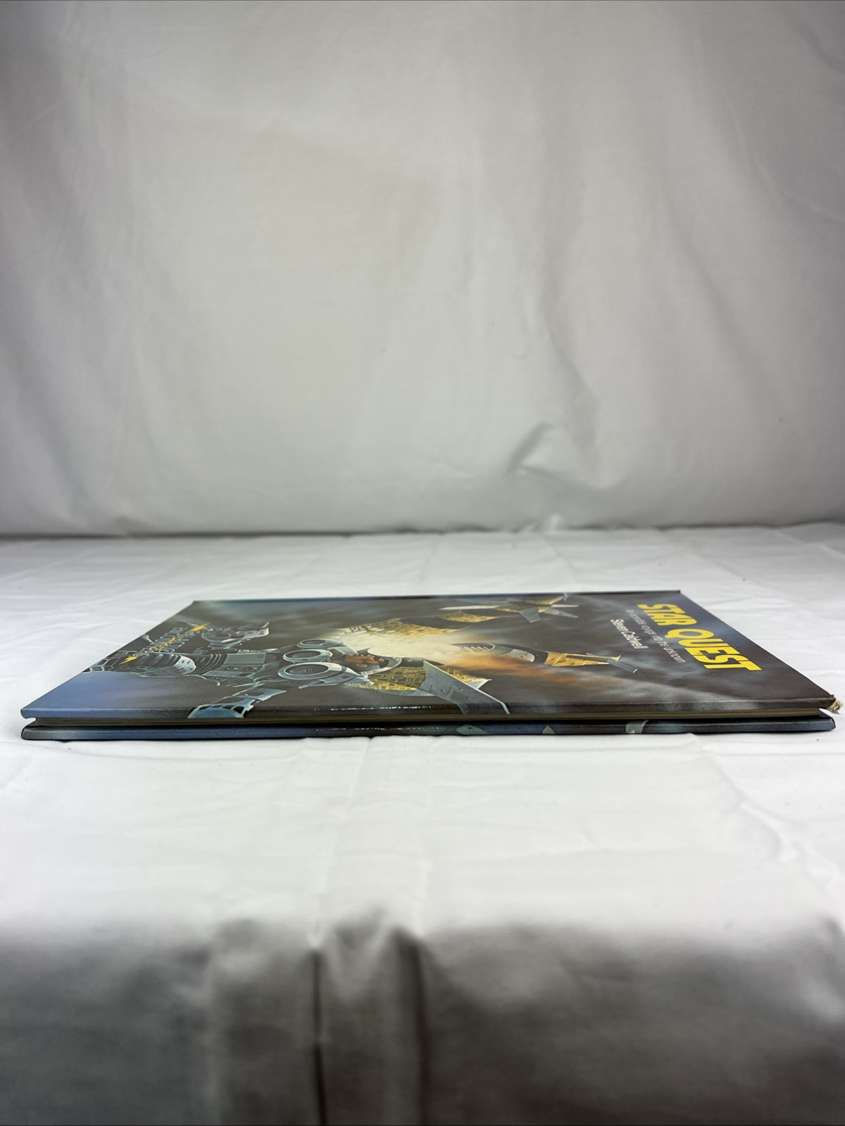 Star Quest by Steven Caldwell Vintage Illustrated Hardcover Crescent Books 1979