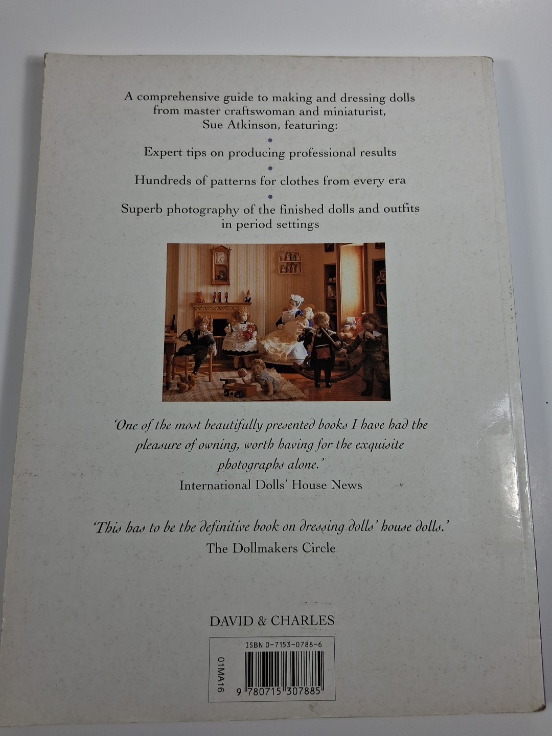Making and Dressing Dolls’ House Dolls in 1/12 Scale – (paperback Atkinson