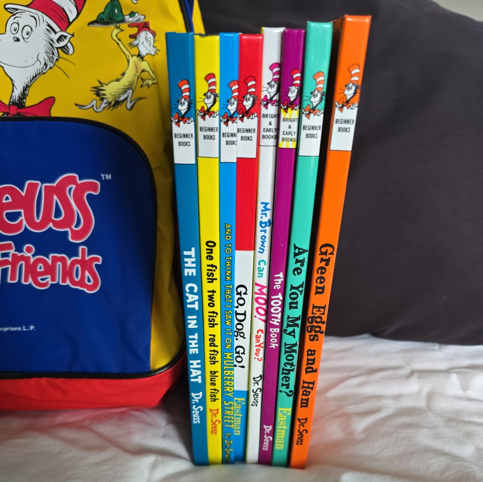 DR. SEUSS Vintage 8 Beginner Books and Bookbag