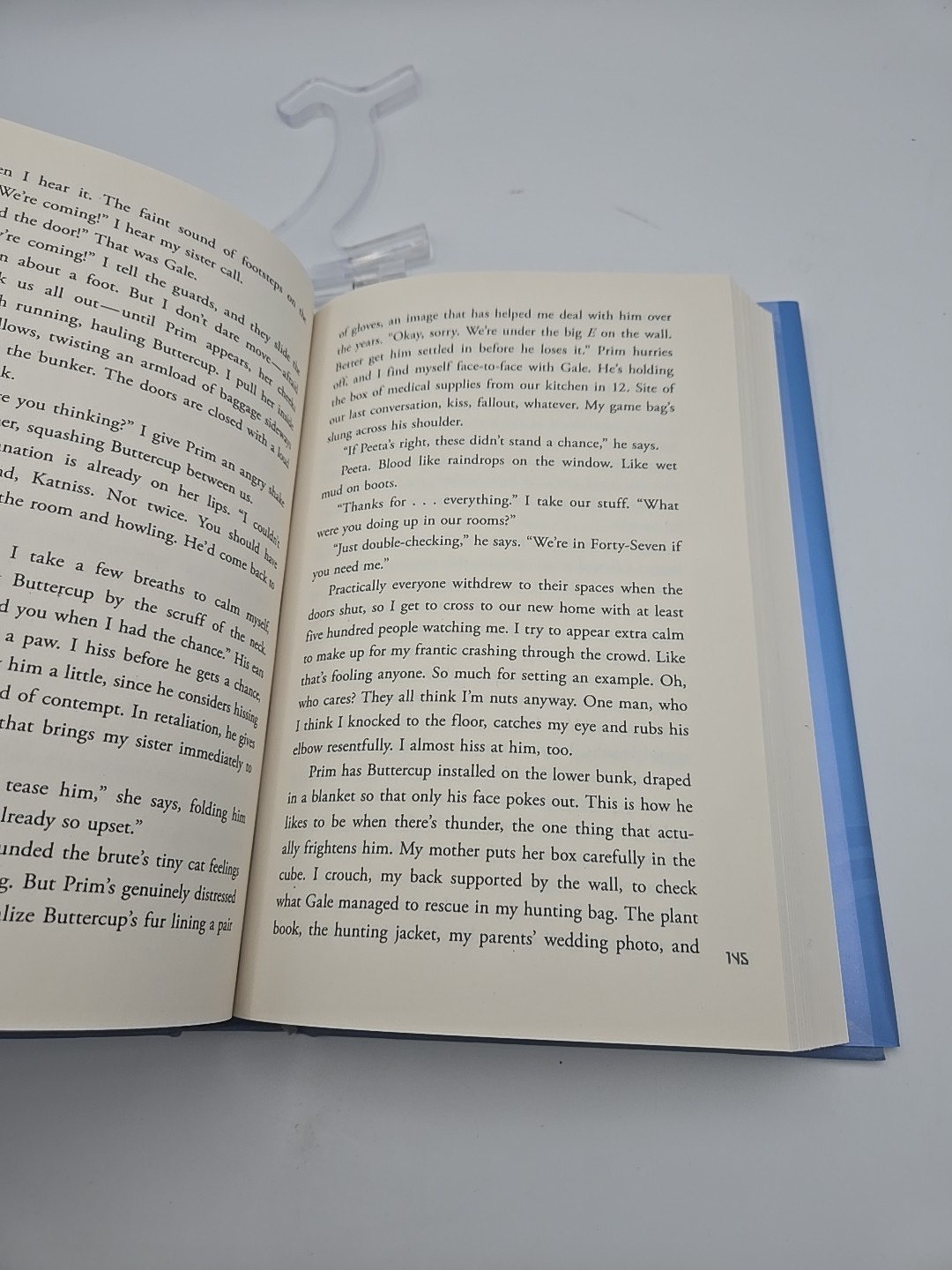 Mockingjay (The Hunger Games) – Hardcover By Suzanne Collins – VERY GOOD