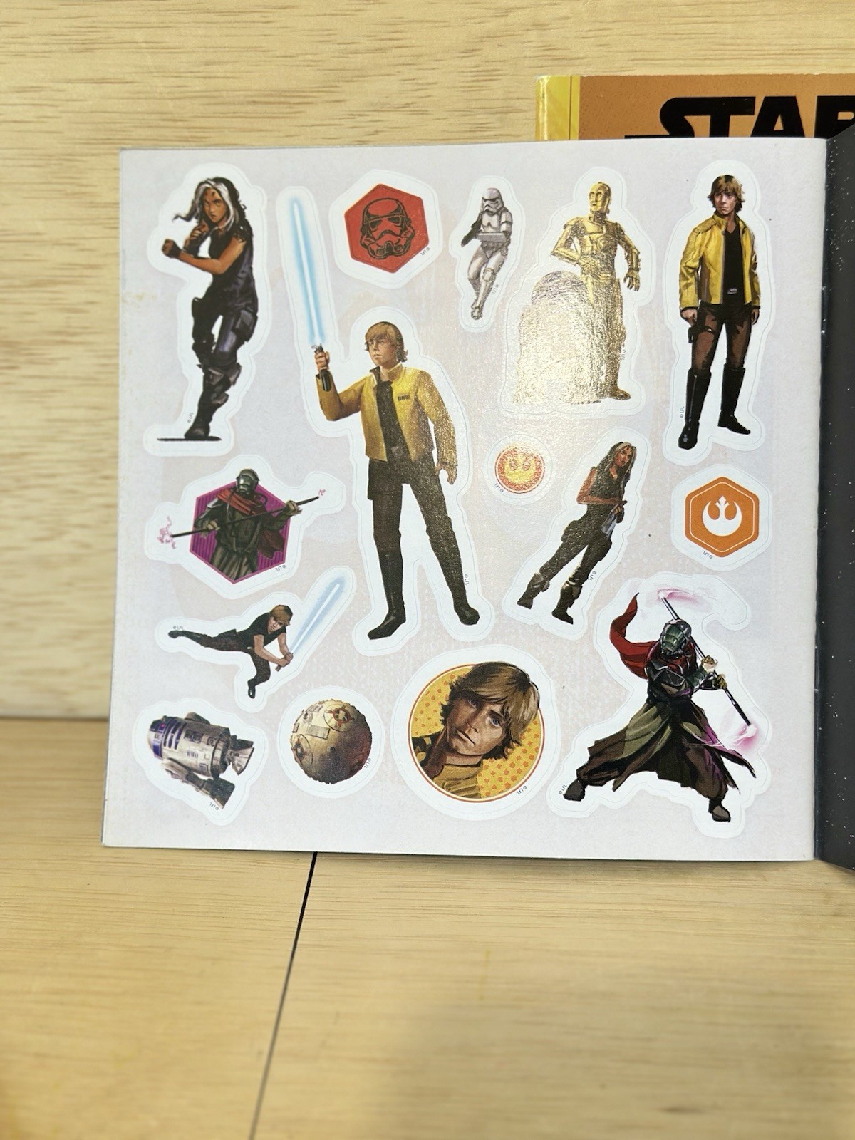 2-Star Wars Luke & the Lost Jedi Temple – & 1 Star War Rebels Includes Stickers