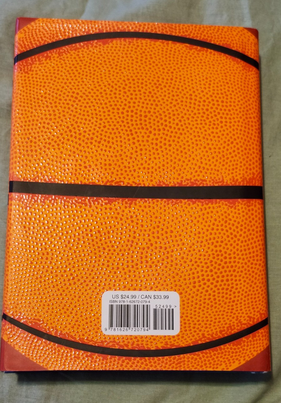 Dragon Hoops by Gene Luen Yang (Hardcover w/Dustjacket) pre-owned-Very Good