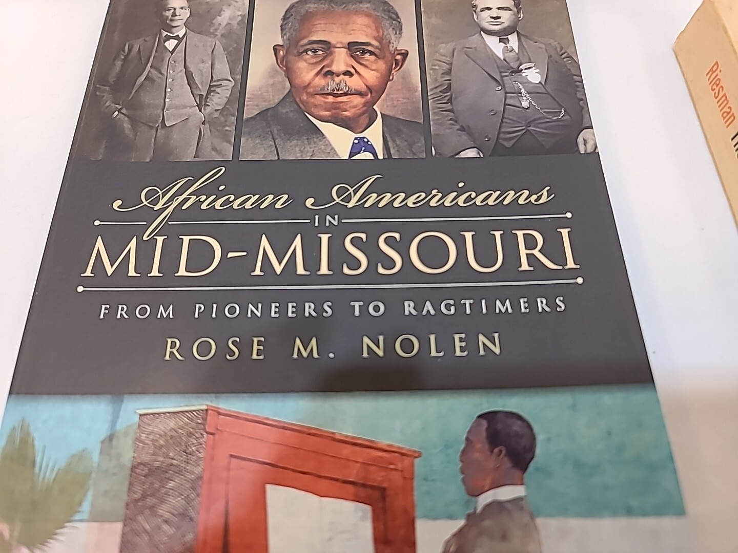 Lot of 4 Miscellaneous Books And 1 Pamphlet David Reisman, Rose Nolen And More