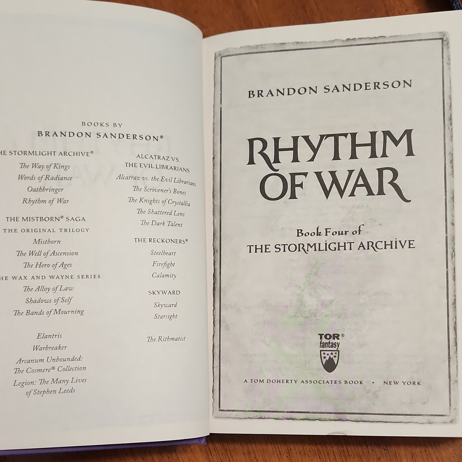 Brandon Sanderson Rhythm of War The Stormlight Archive 4 HC w/DJ