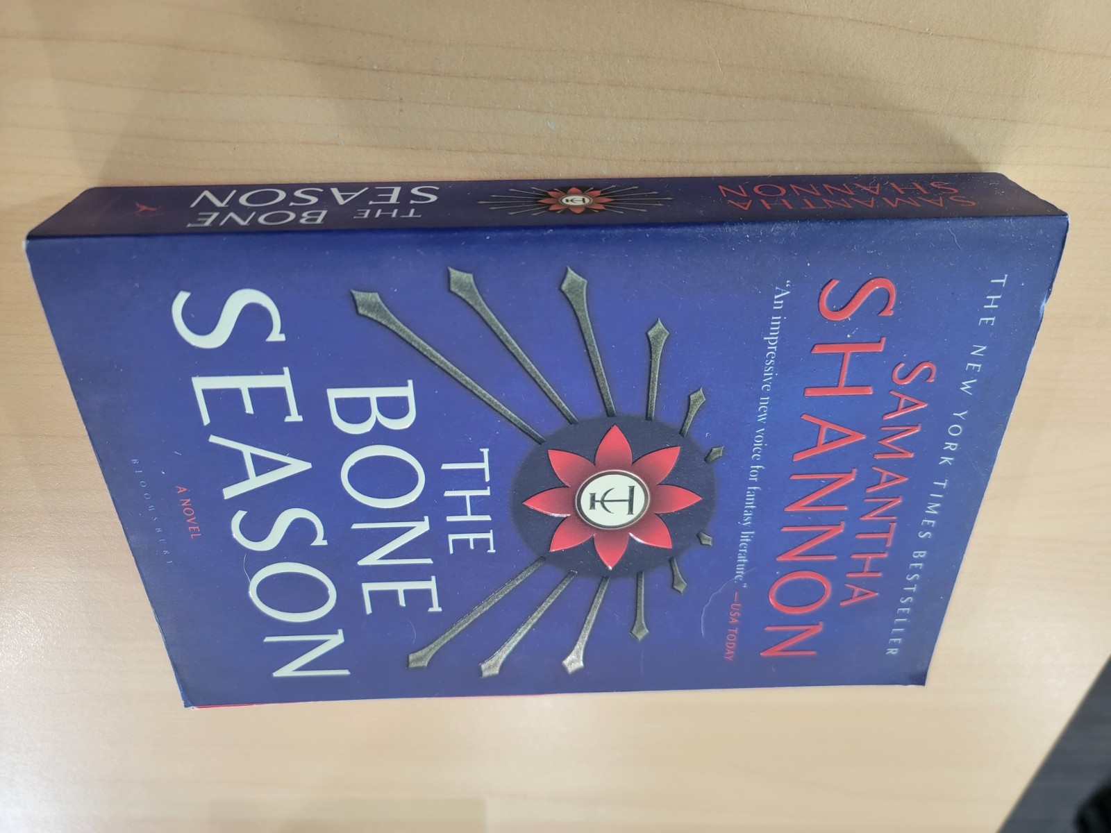 The Bone Season by Samantha Shannon Paperback Bloomsbury Fantasy Dystopian