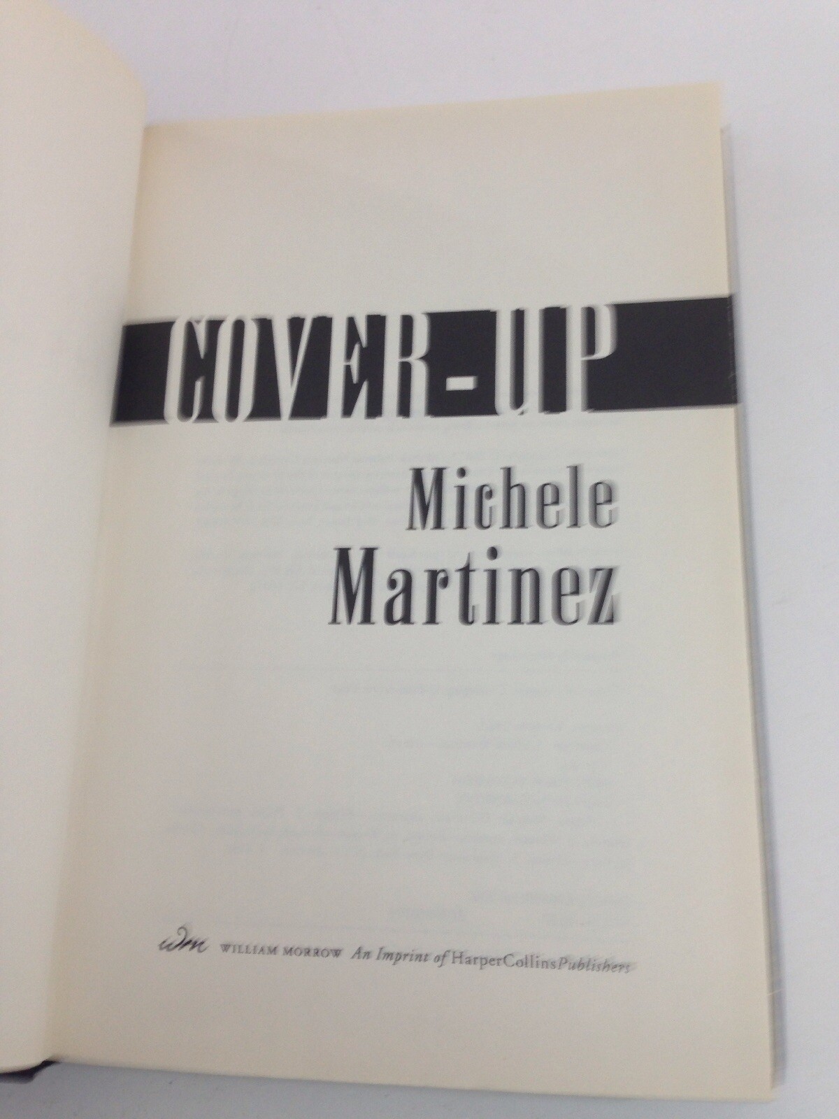 Cover-Up – Michele Martinez (2007, Hardcover, Dust Jacket, 1st Edition)