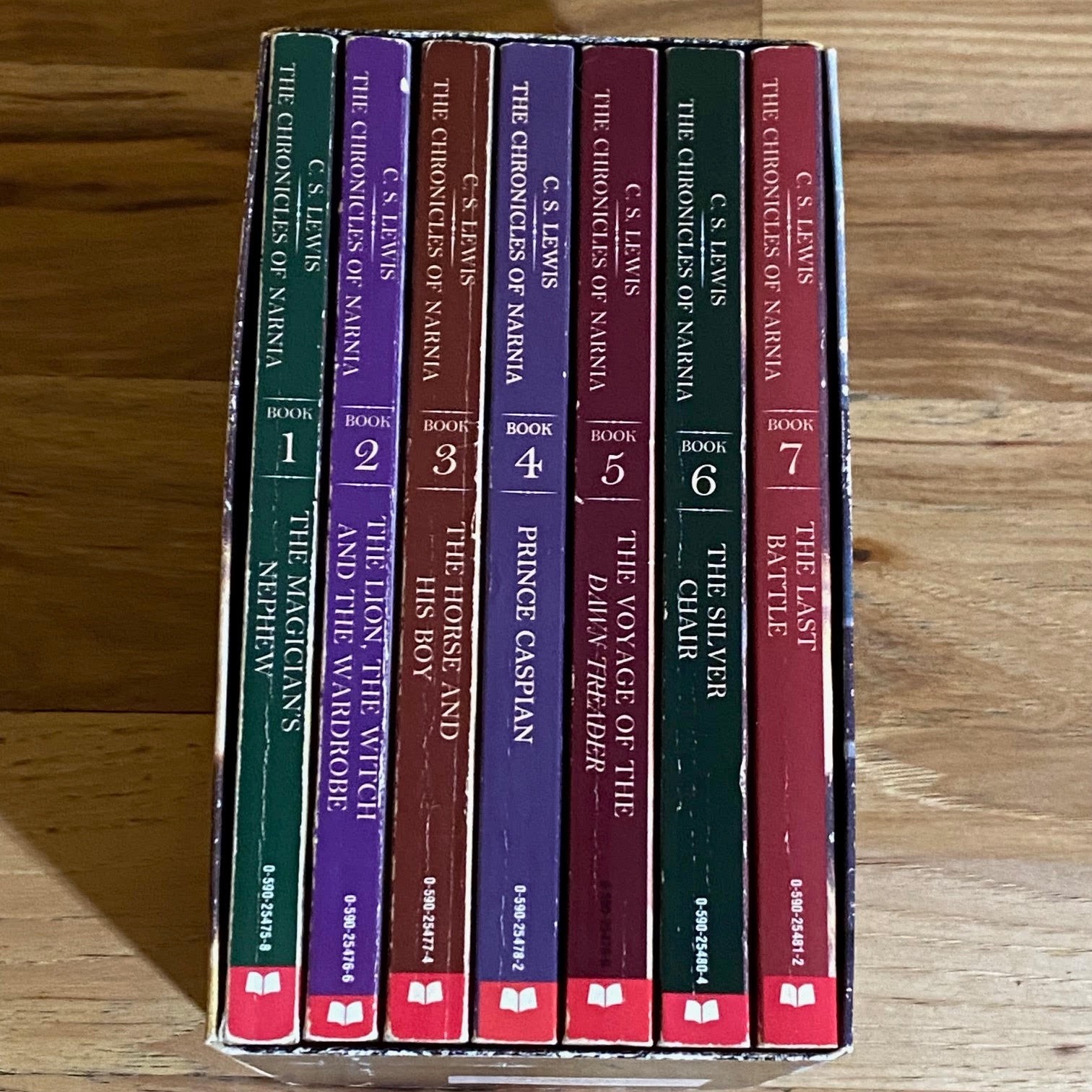 Vintage C.S. Lewis The Chronicles of Narnia 7 Book Box Set Pauline Baynes