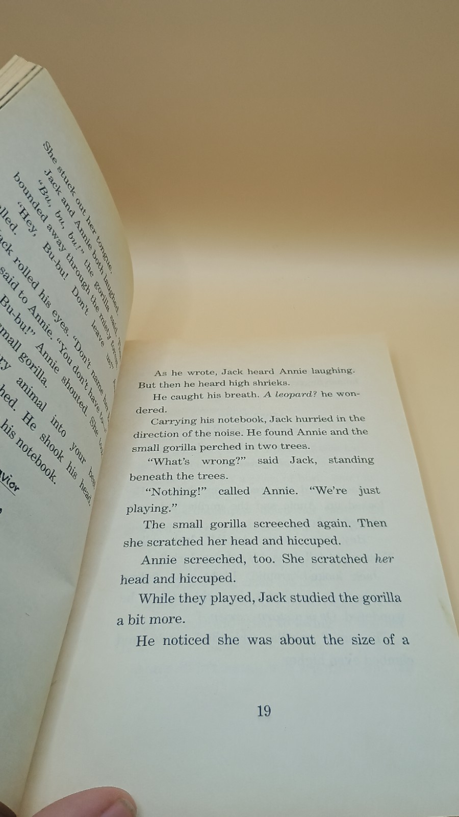 Good Morning Gorillas By Mary Pope Osborne Magic Treehouse #26 Paperback 2003