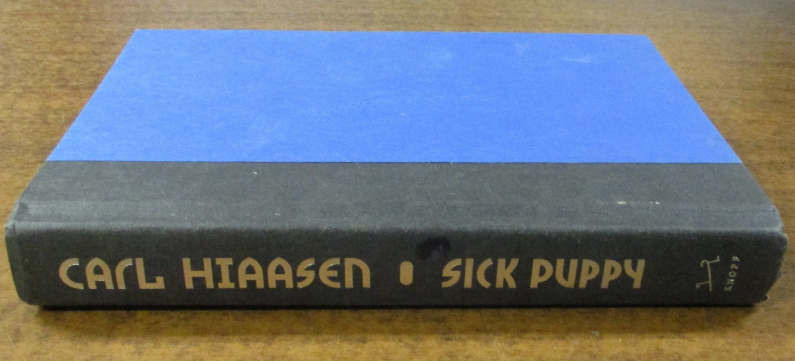 Carl Hiaasen “Sick Puppy” Hardcover Book (2000) First Edition