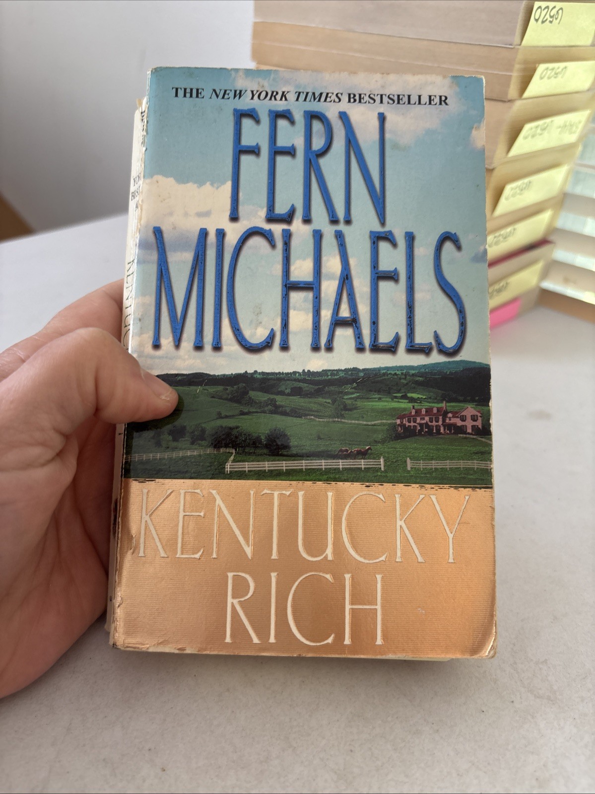 Lot of 10 – Fern Michaels – Mass Paperback Books – FREE SHIPPING
