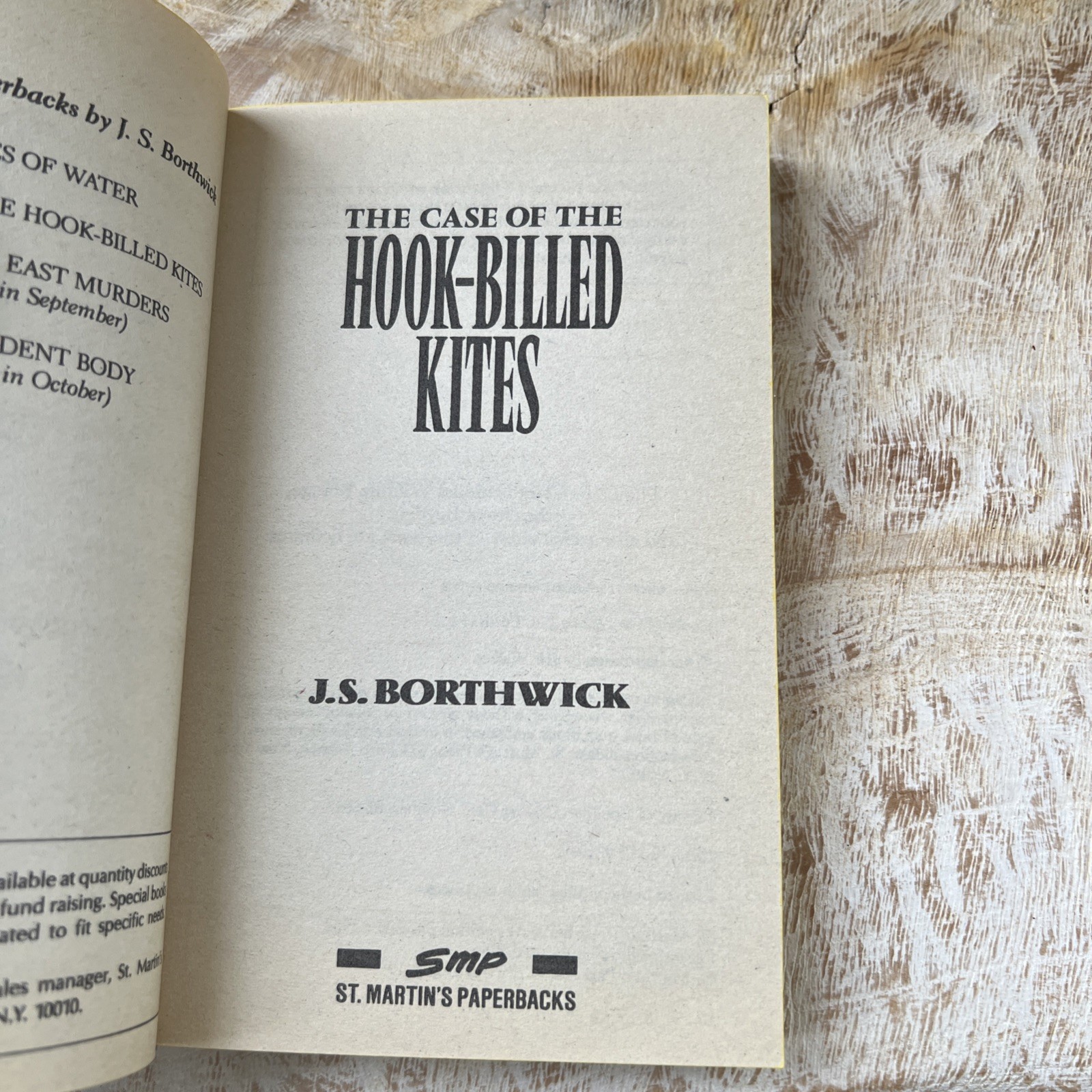 The Case of the Hook-Billed Kites by J.S Borthwick Mystery PB