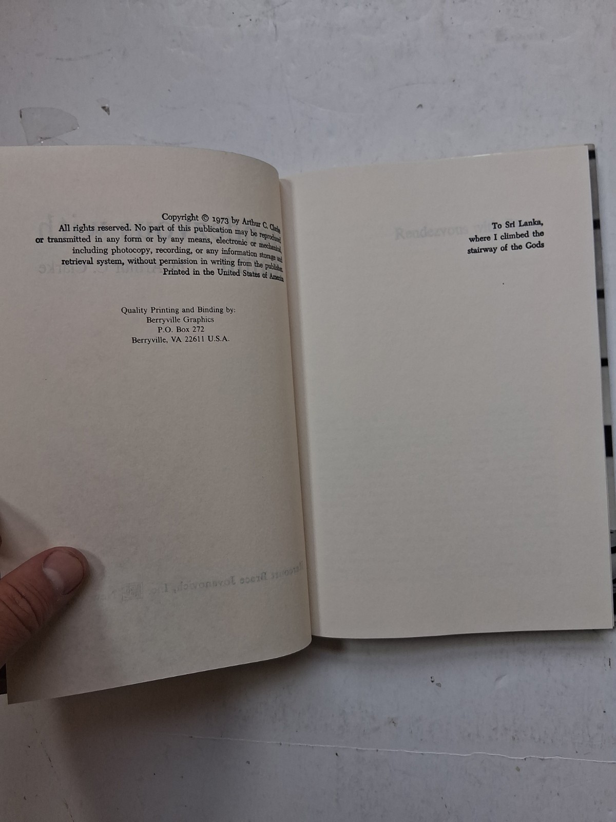 Hardback Book Arthur C. Clarke Rendezvous with Rama VG