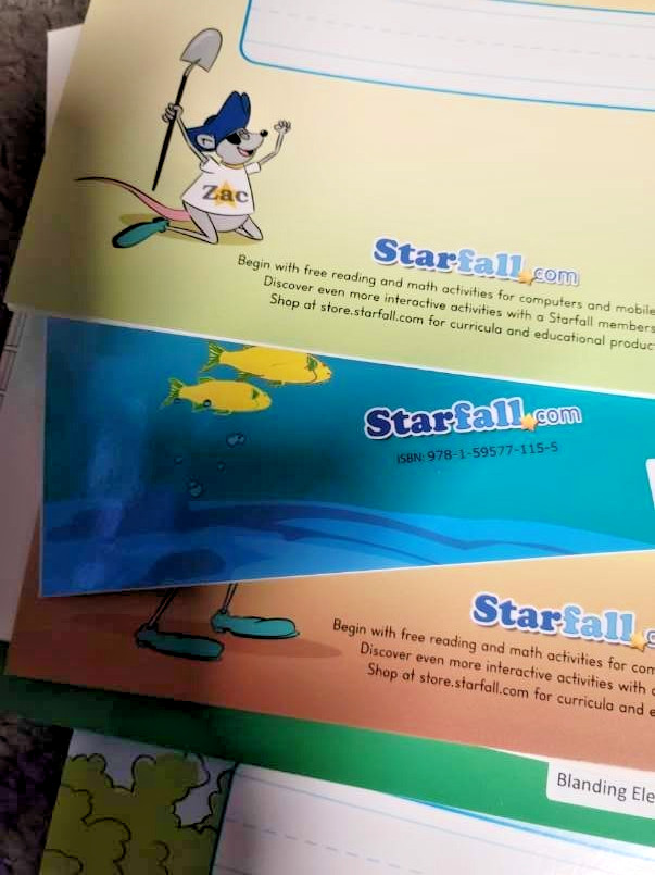 * Lot of 16 Starfall Learn to Read Phonics Books Zac the Rat and Other Tales++