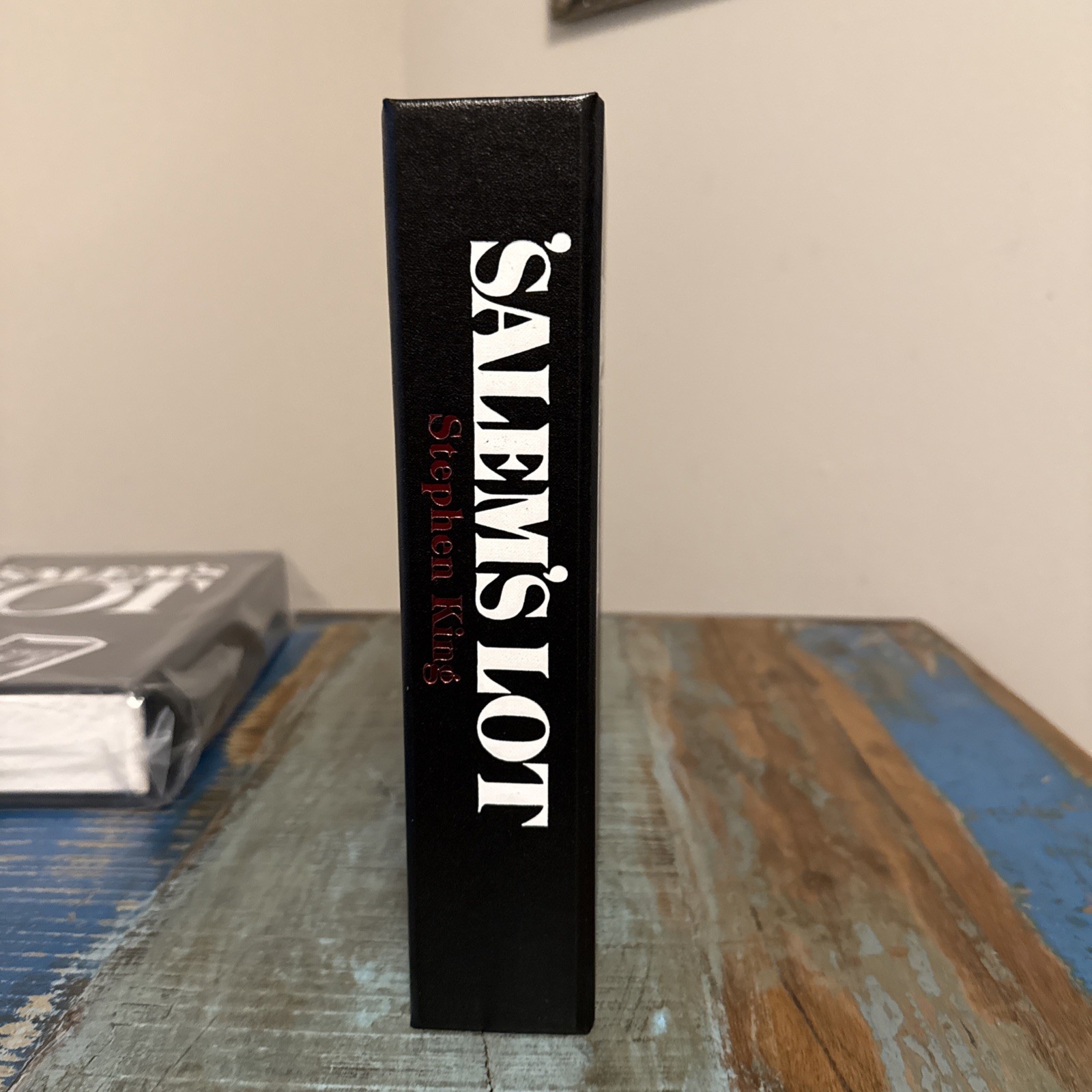 Stephen King’s Salem’s Lot High Quality Traycase Book Is NOT included