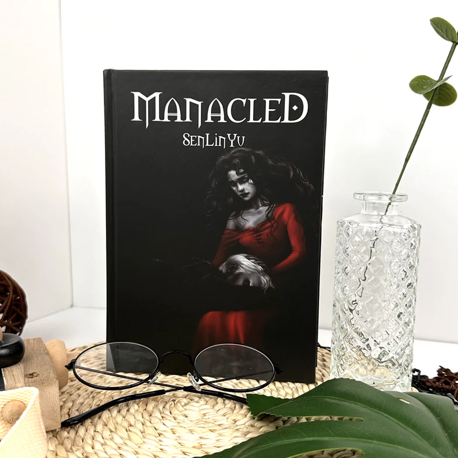 Manacled Book – Deluxe 3-Volume Edition with Illustrations -02