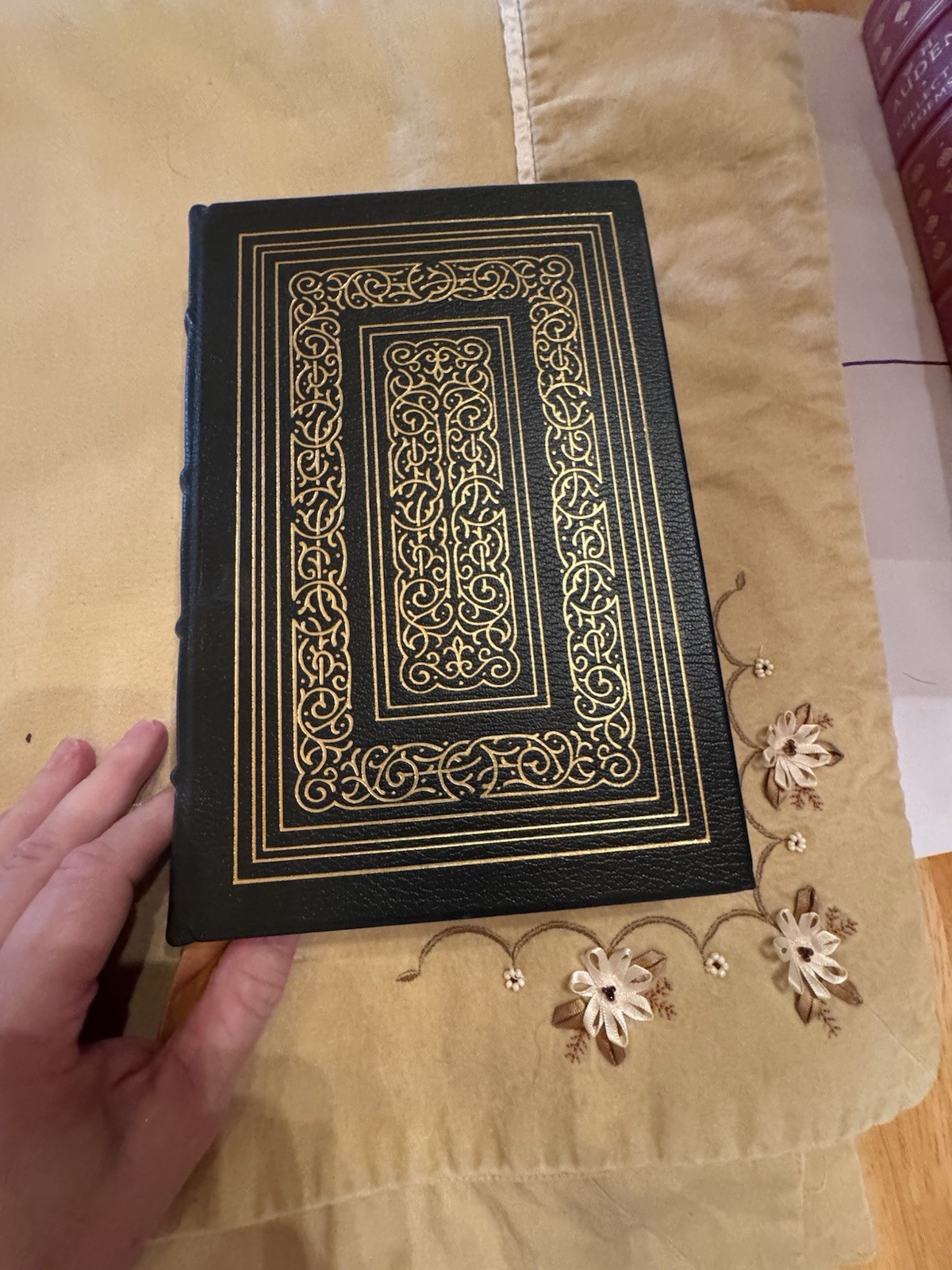 The Easton Press A Tale of Two Cities Charles Dickens Leather HC Illus Coll Ed