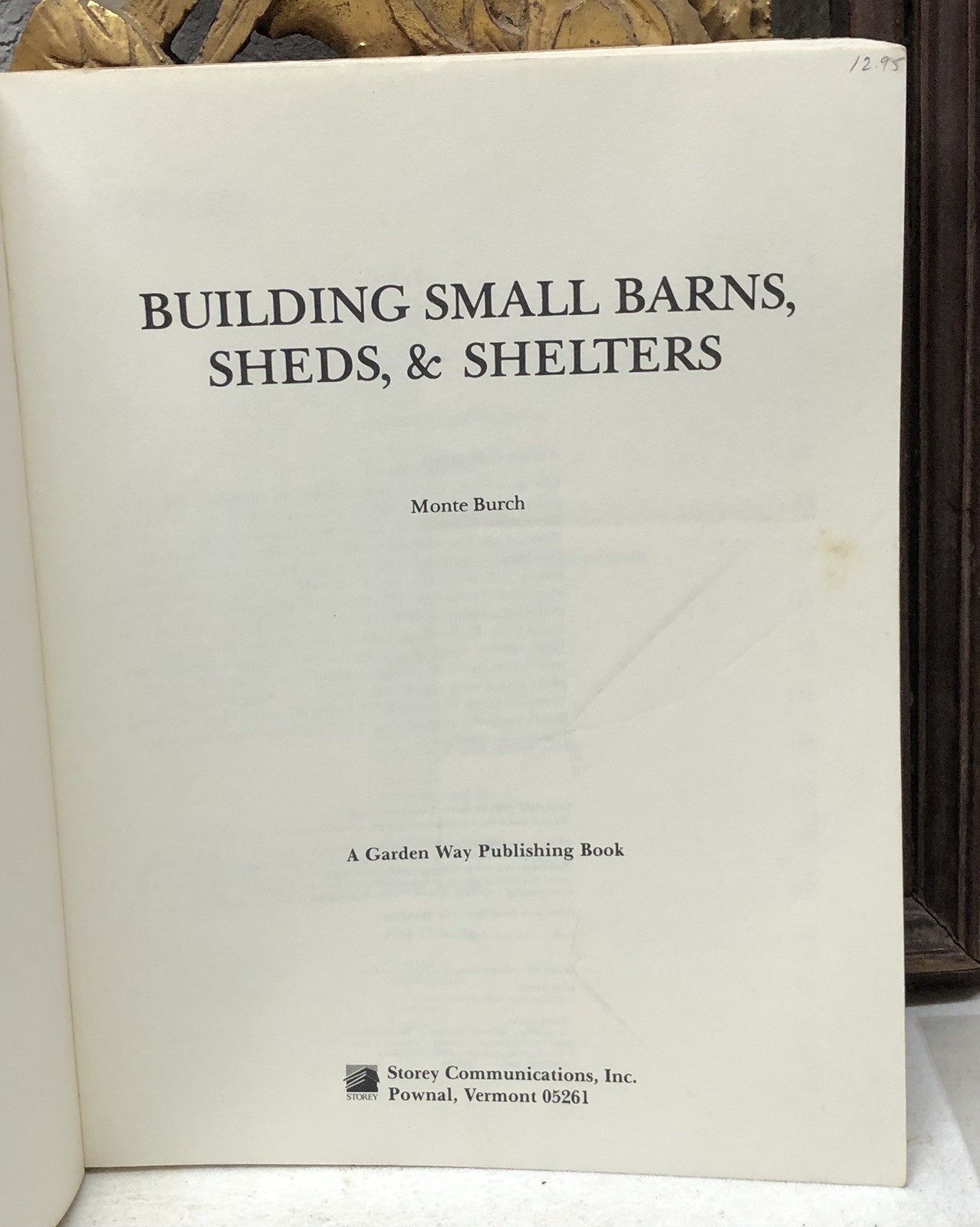 Building Small Barns, Sheds & Shelters 1983 Burch Plans Specs Photos