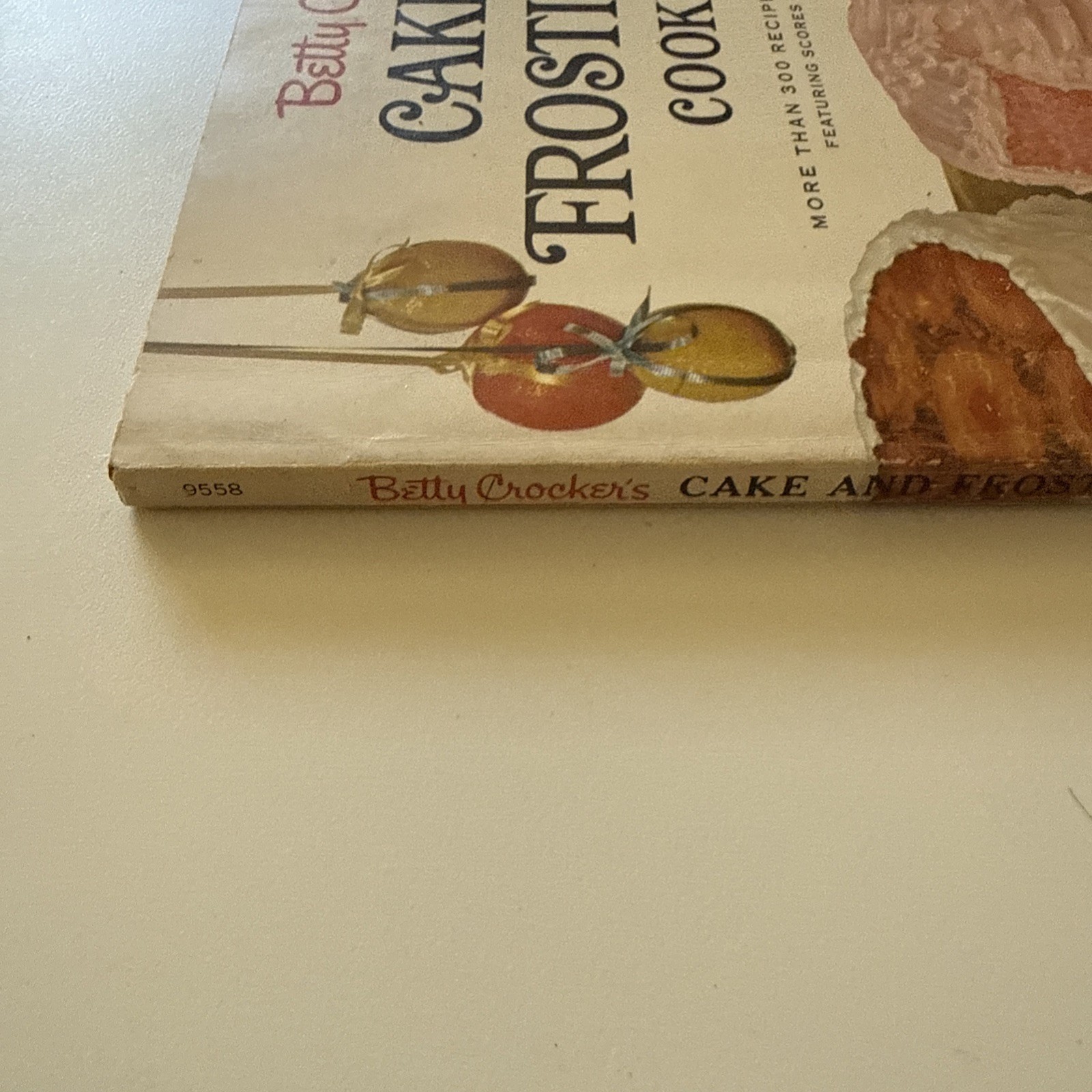 Cake & Frosting Mix Cookbook – Betty Crocker – 1966 – 1st Edition