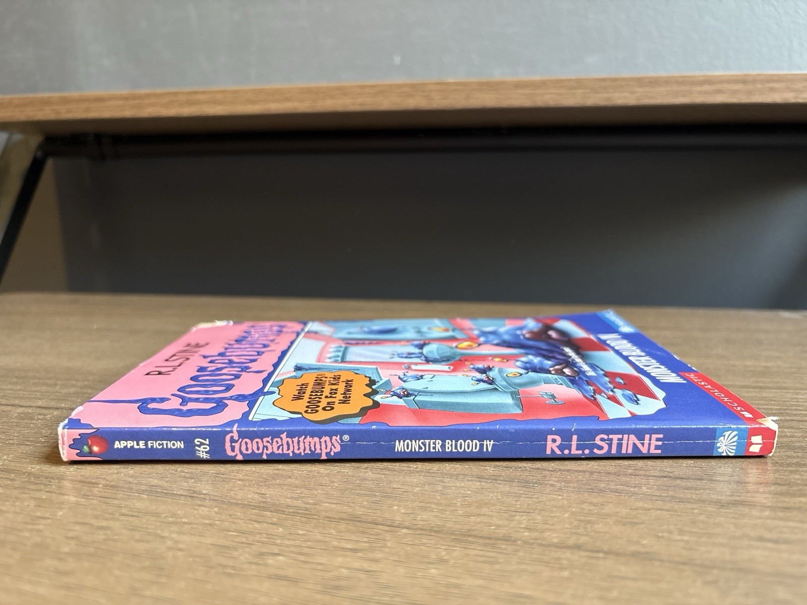 Goosebumps #62 Monster Blood IV 1st Print – R L Stine 1997 with Cards & Bookmark