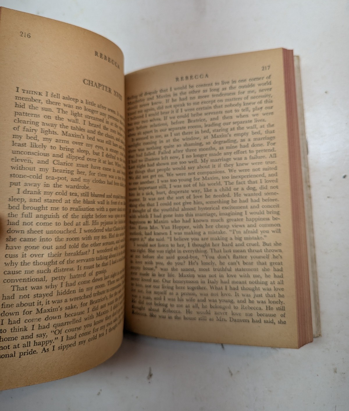 Rebecca: Complete Original Novel by Daphne du Maurier 1938 Triangle Books HC DJ
