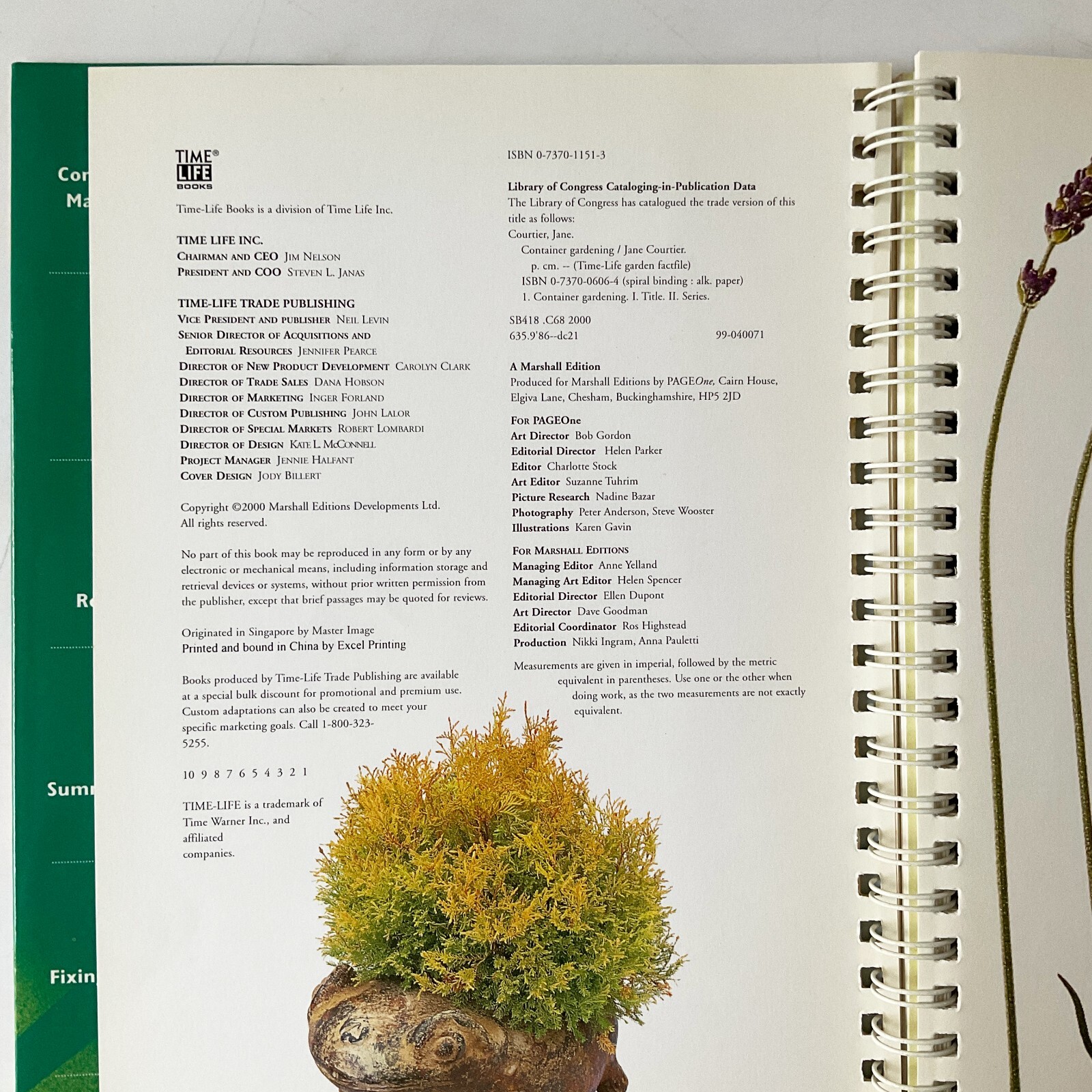 Container Gardening Potted Plants Flowers Patio Garden Tips Lot of 2 Books