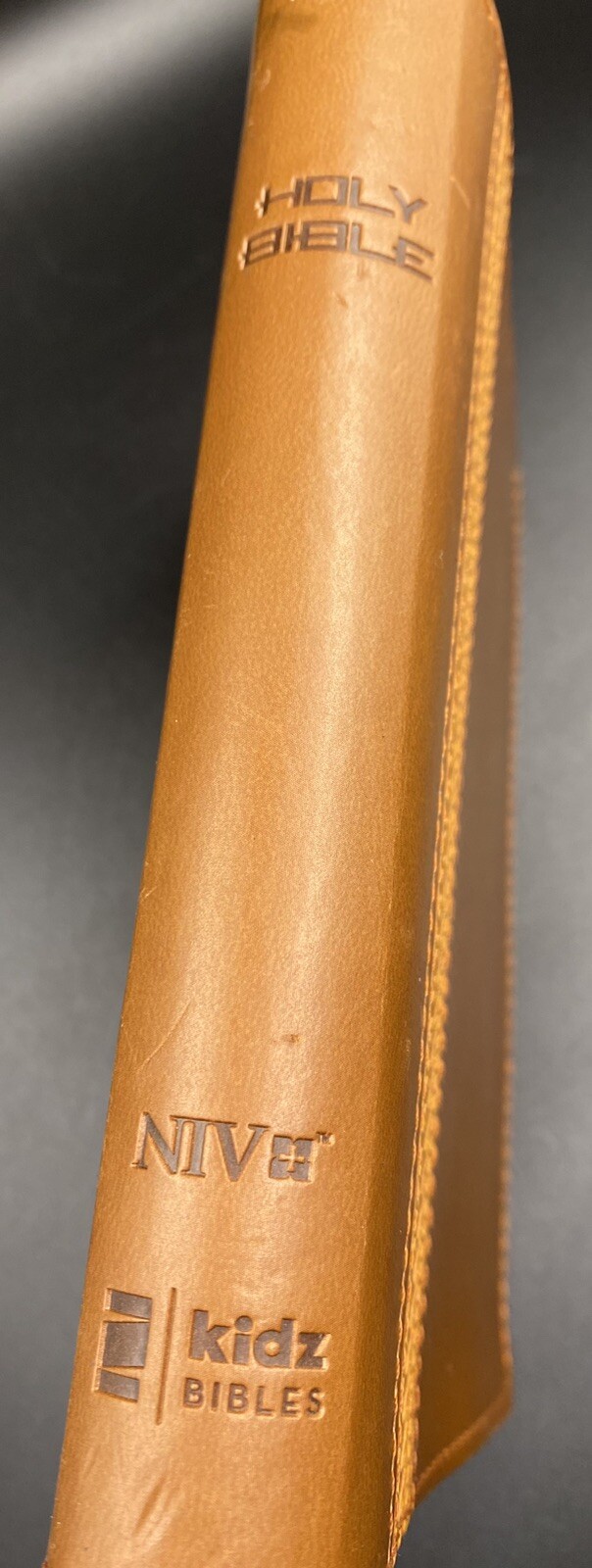 Zondervan NIV Kidz Bibles, Italian Duo-Tone Brown Leather, 2011, 6.5×4.5×1.25”