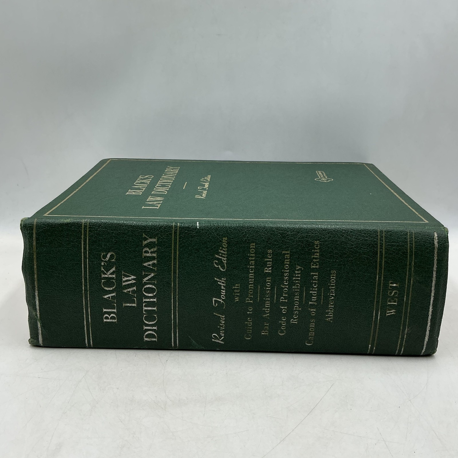 Vintage Black’s Law Dictionary With Pronunciations 4th Ed Green HC 1972 USA
