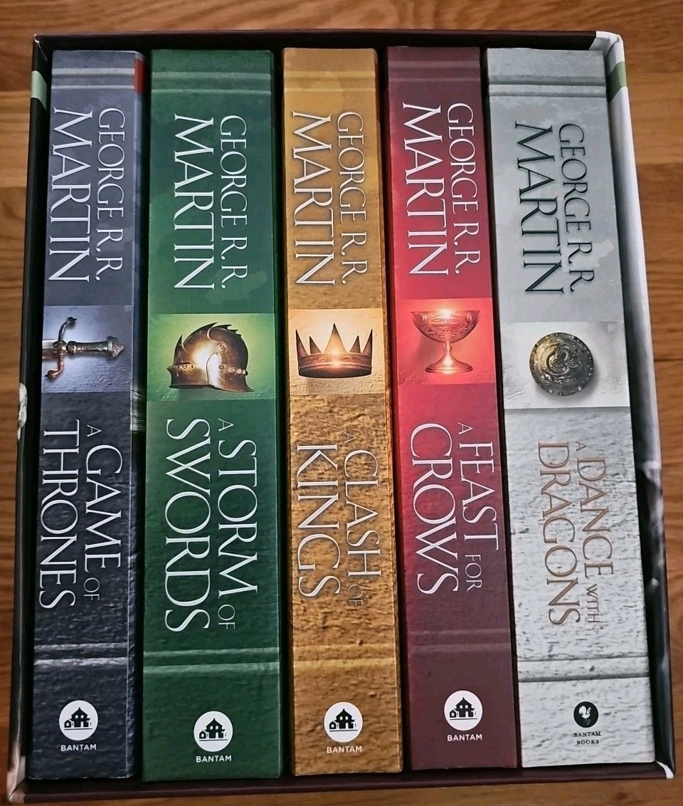 George R. R. Martin’s A Game of Thrones 5-Book Boxed Set Song of Ice and Fire