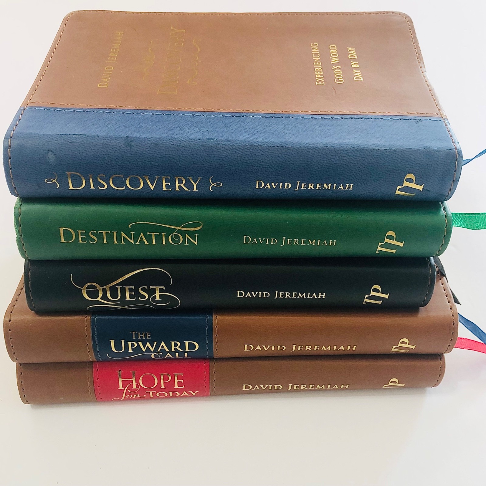 5 David Jeremiah faux Leather Devotional Books 2012 – 2016 Quest, Destiny, Hope