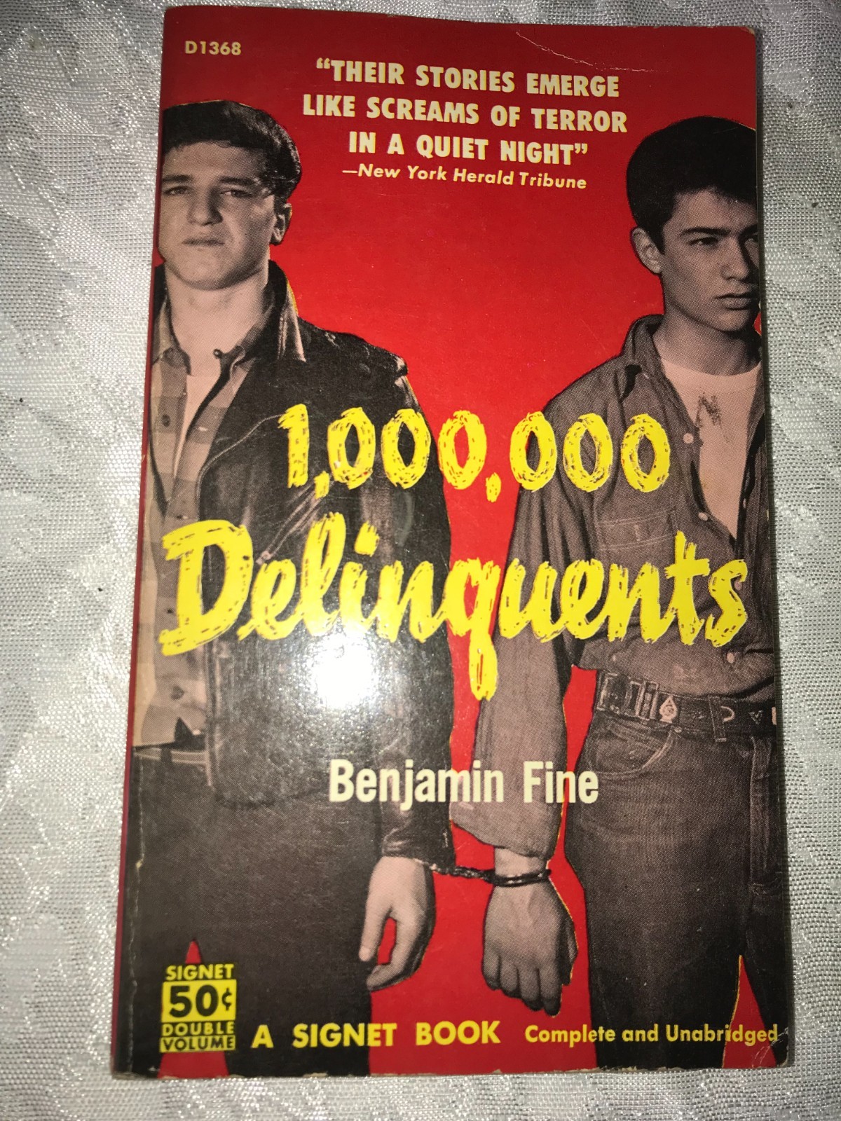 RARE Signet Book 1,000,000 DELINQUENTS Benjamin Fine PAPERBACK 1st Ed. 7″x4¼”