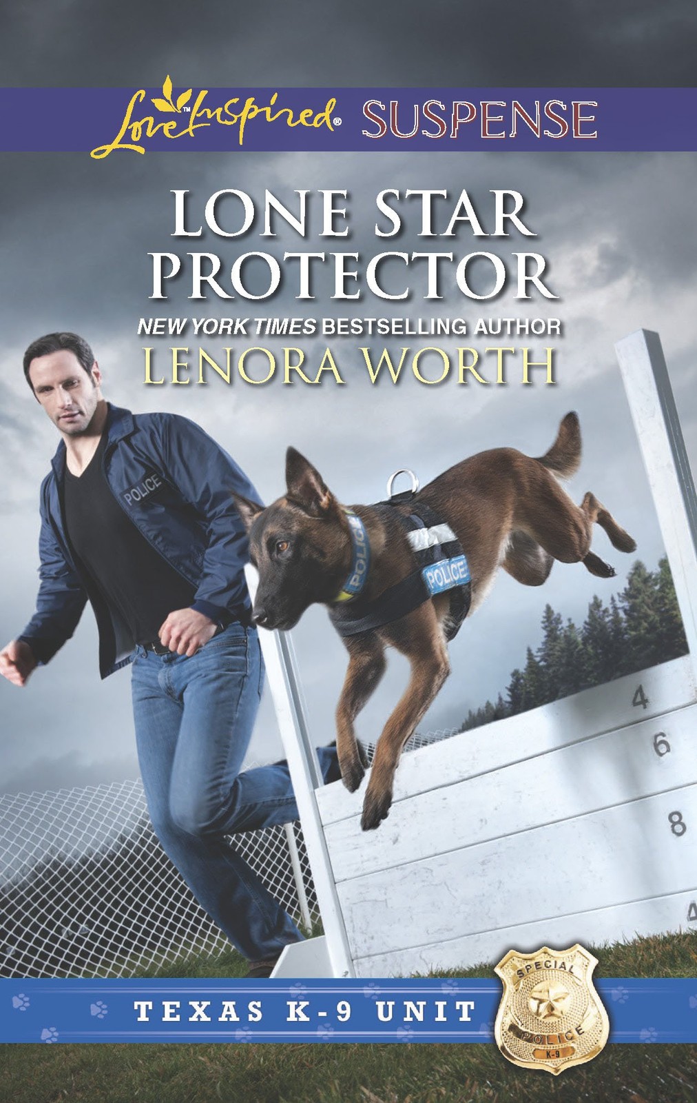 Lone Star Protector (Texas K-9 Unit, 6) – mass market paperback Worth, Lenor…
