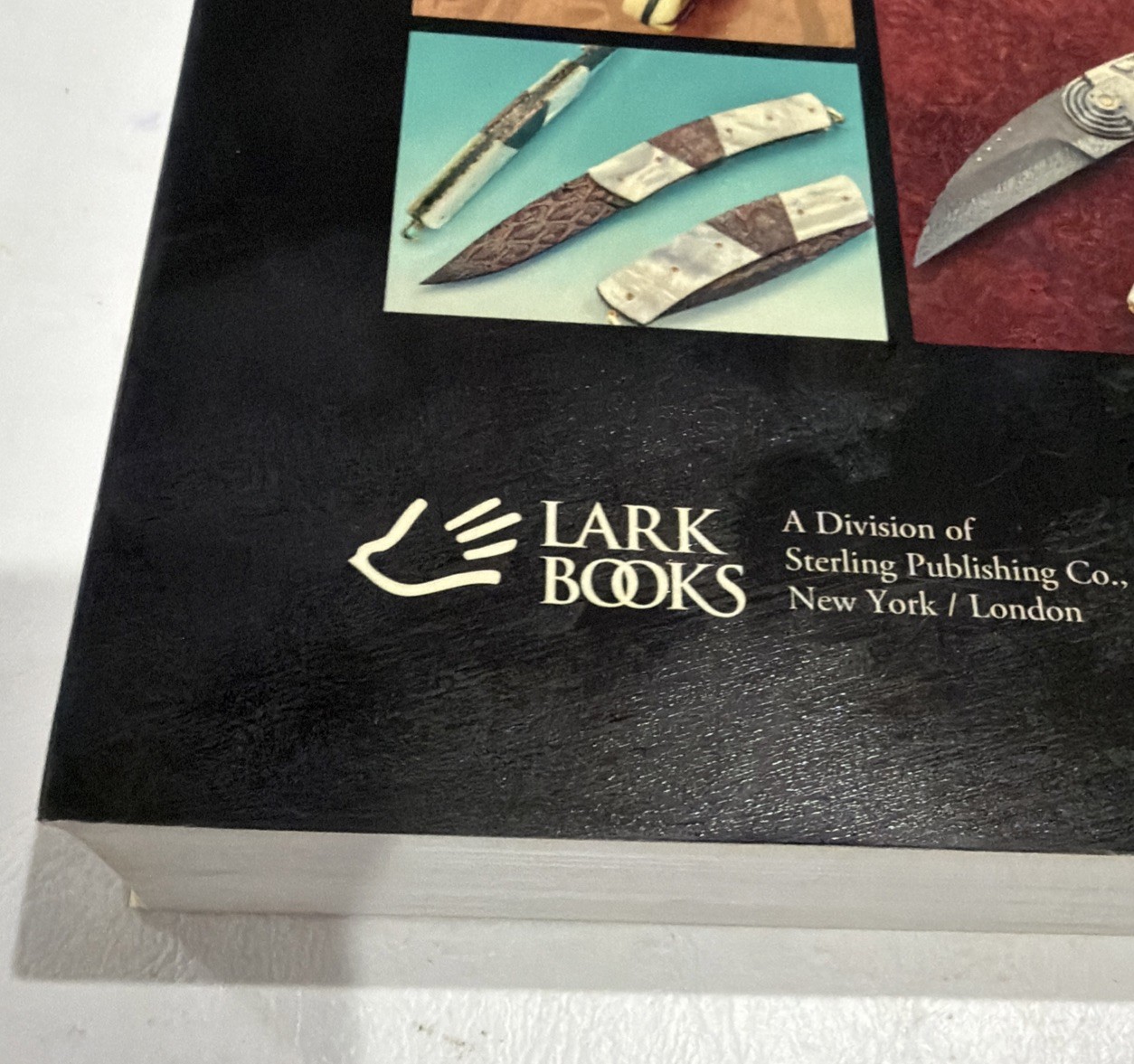 500 KNIVES: CELEBRATING TRADITIONAL & INNOVATIVE DESIGNS By Lark Books 1st Ed.