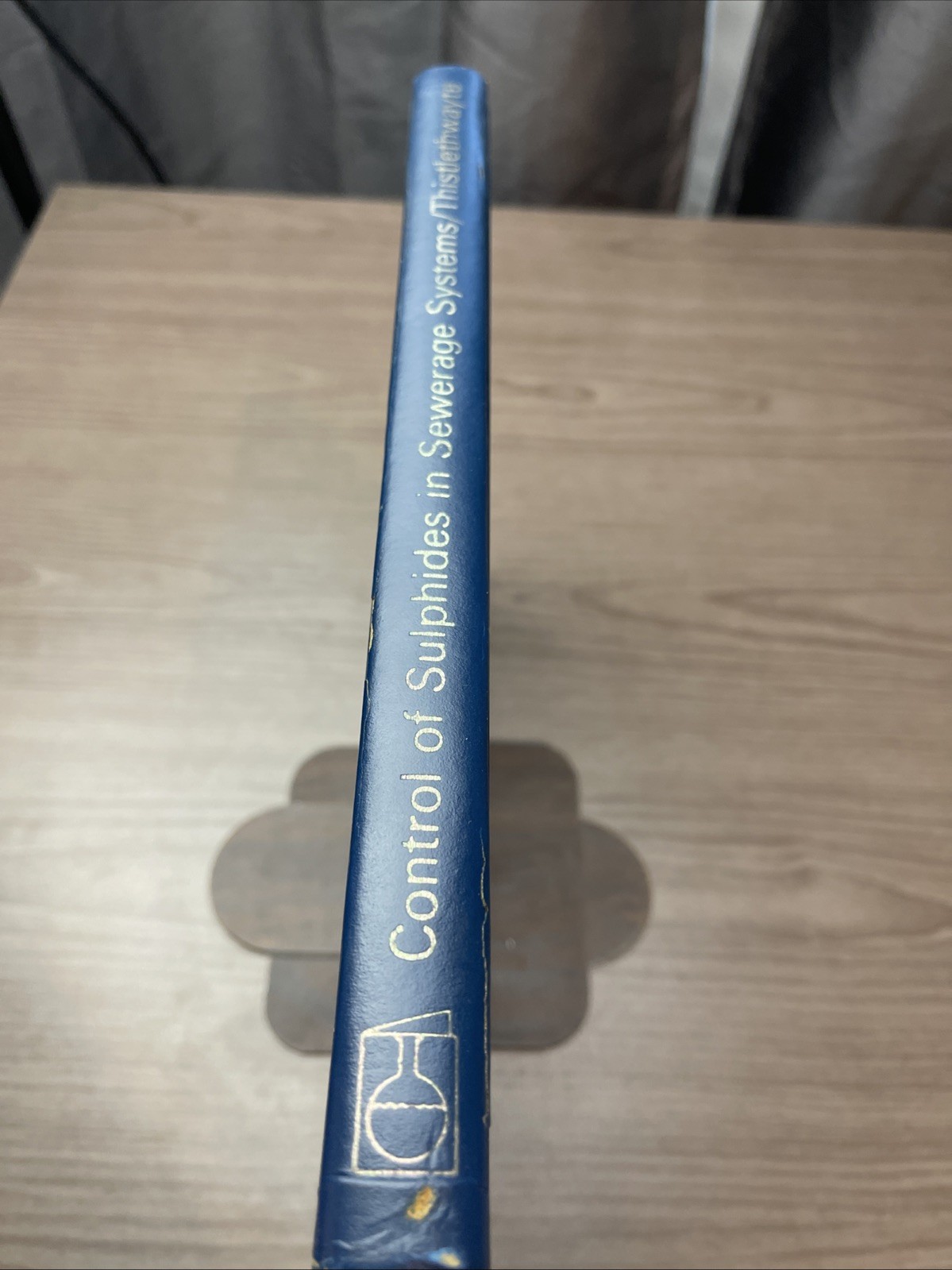 The Control of Sulphides in Sewerage Systems Hardcover D. K. B. Thistlethwayte