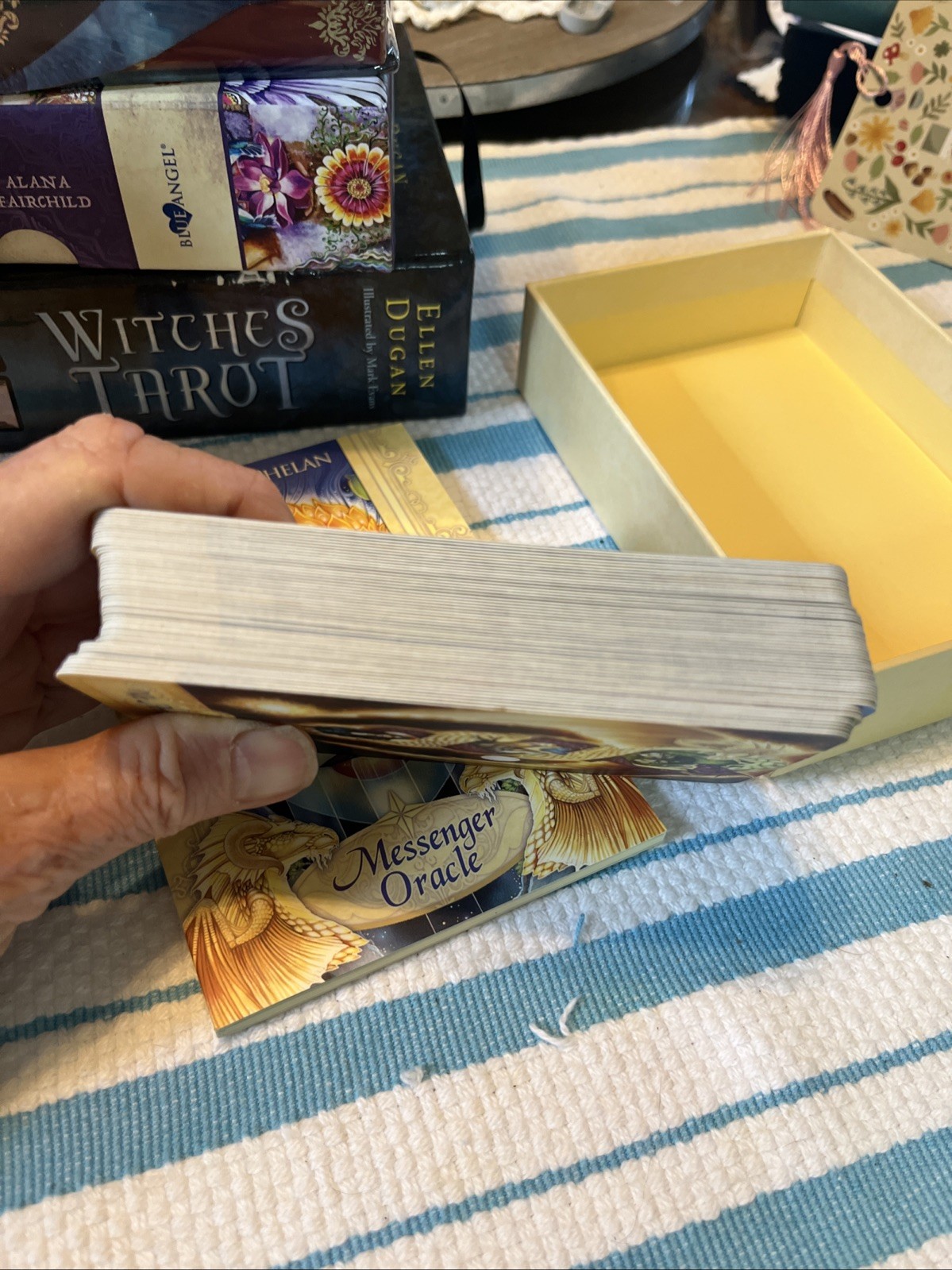 Messenger Oracle : New Edition by Ravynne Phelan (2021, Cards,Flash Cards)
