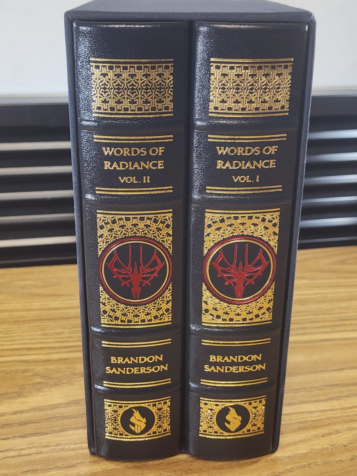 Words Of Radiance Leatherbound Vol 1 SIGNED Brandon Sanderson Dragonsteel