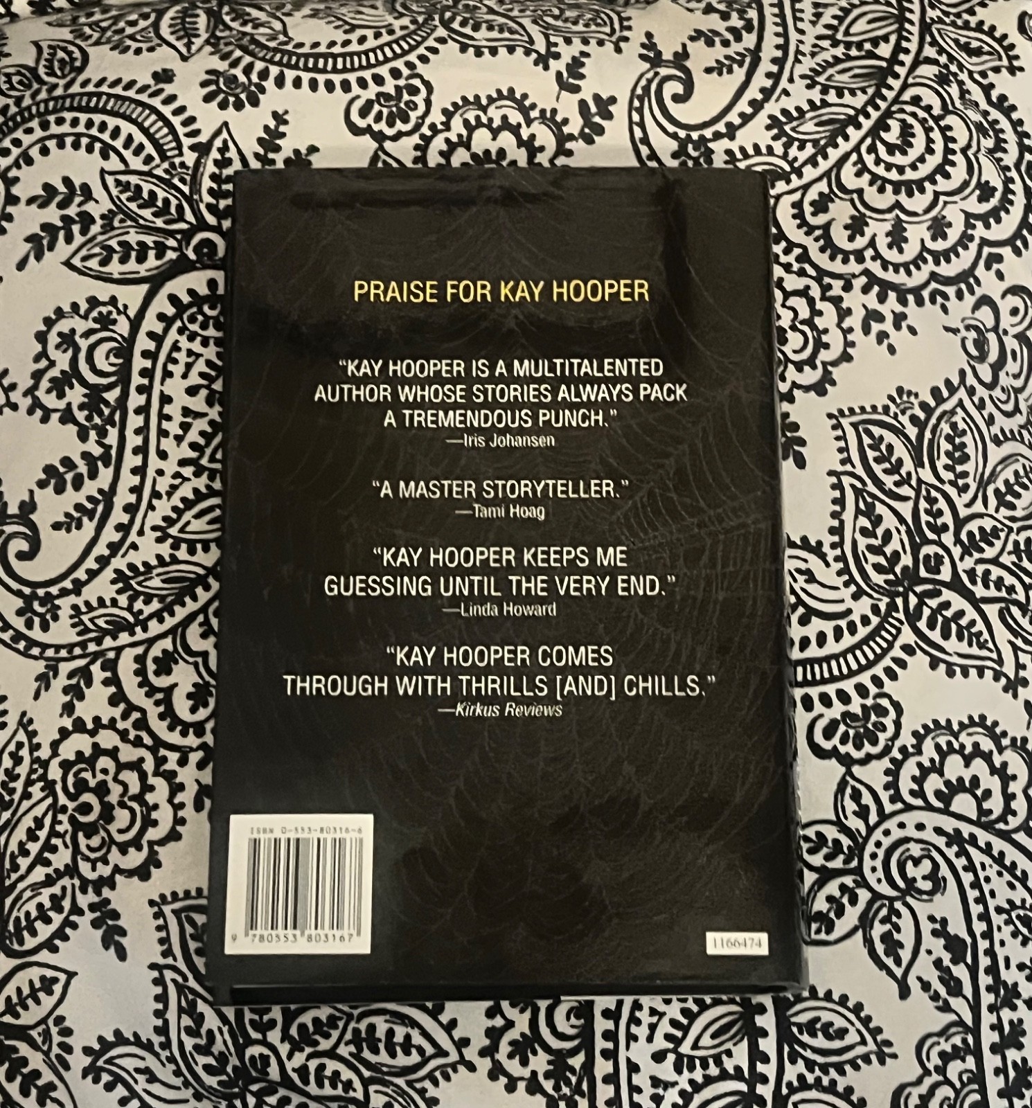 Hunting Fear – Hardcover By Hooper, Kay – NEW