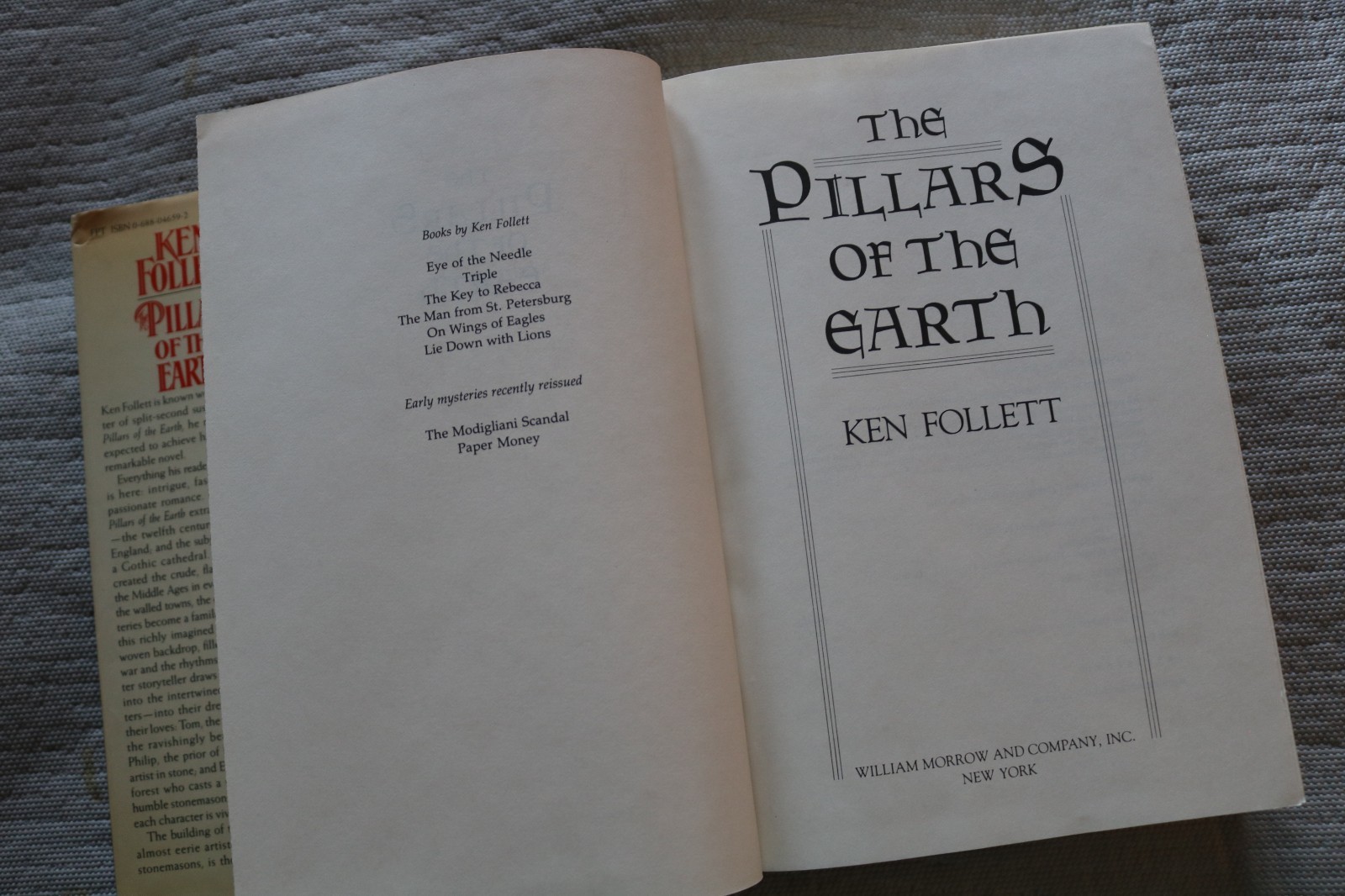 The Pillars of the Earth first edition hardback book Ken Follet 1989