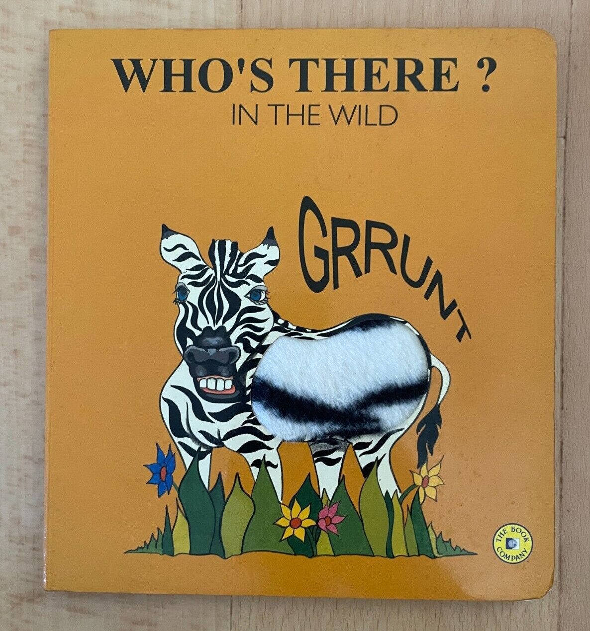 WHO’S THERE? IN THE WILD. GRRUNT. ELISA KREY. 19 BY 17 CM. BOARDED. 1863090940