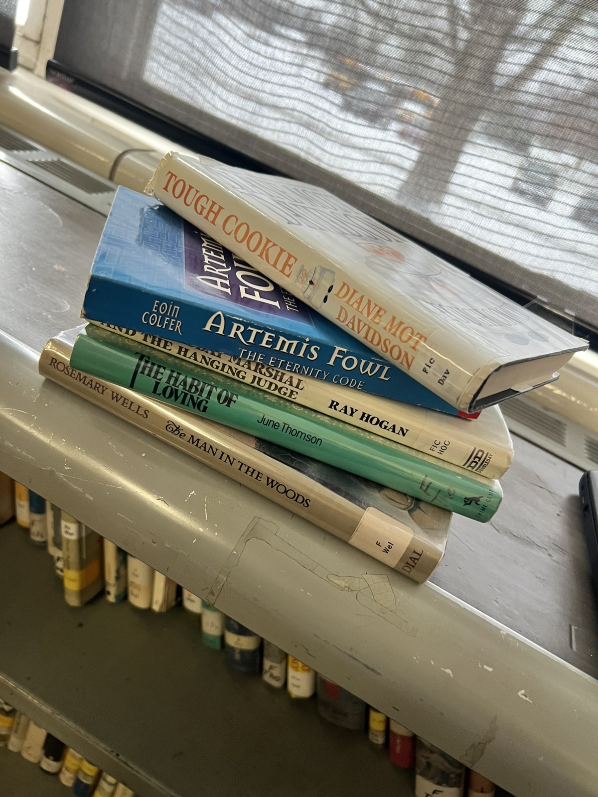 Vintage Lot of 10 Pounds hardback INSTANT COLLECTION Books MIX GENRE SET