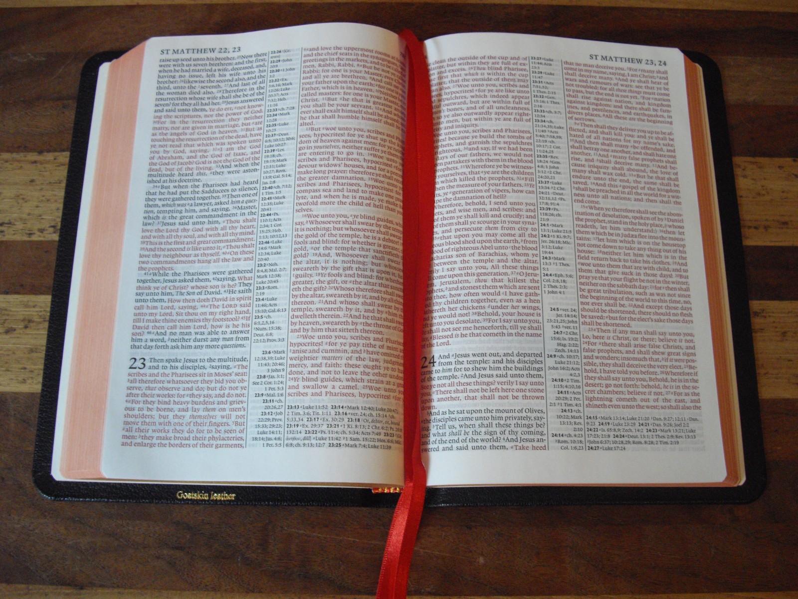 Cambridge Black Genuine Goatskin Leather Pitt Minion KJV Reference Bible