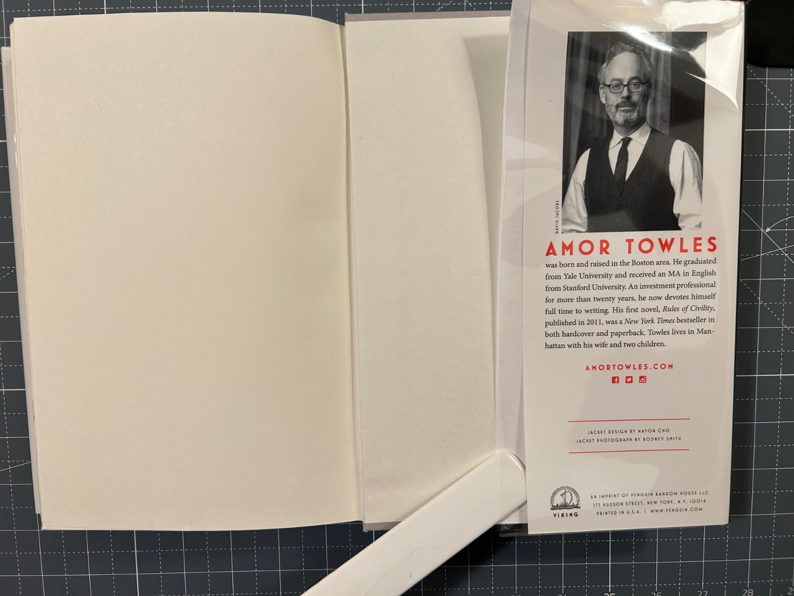 A Gentleman in Moscow – Amor Towles – Signed 1st/2nd Near Fine
