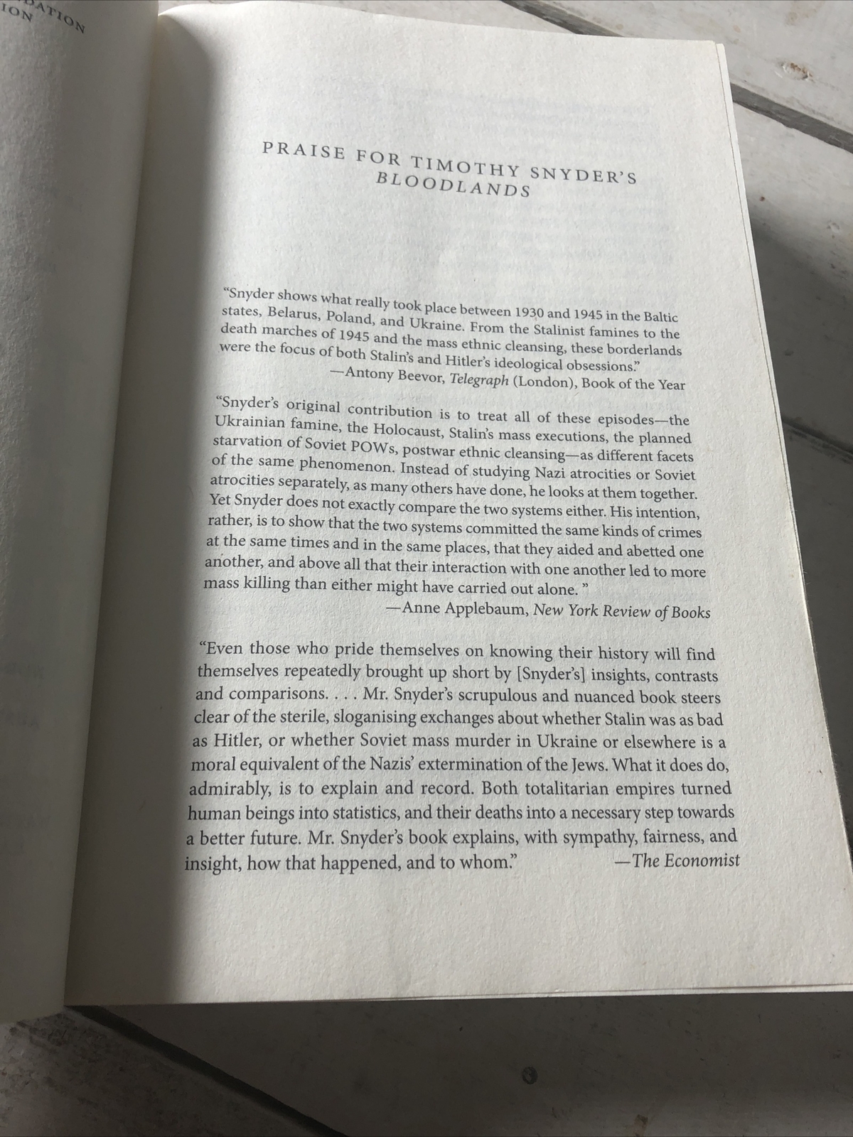 Bloodlands Europe Between Hitler and Stalin Timothy Snyder Paperback 2022