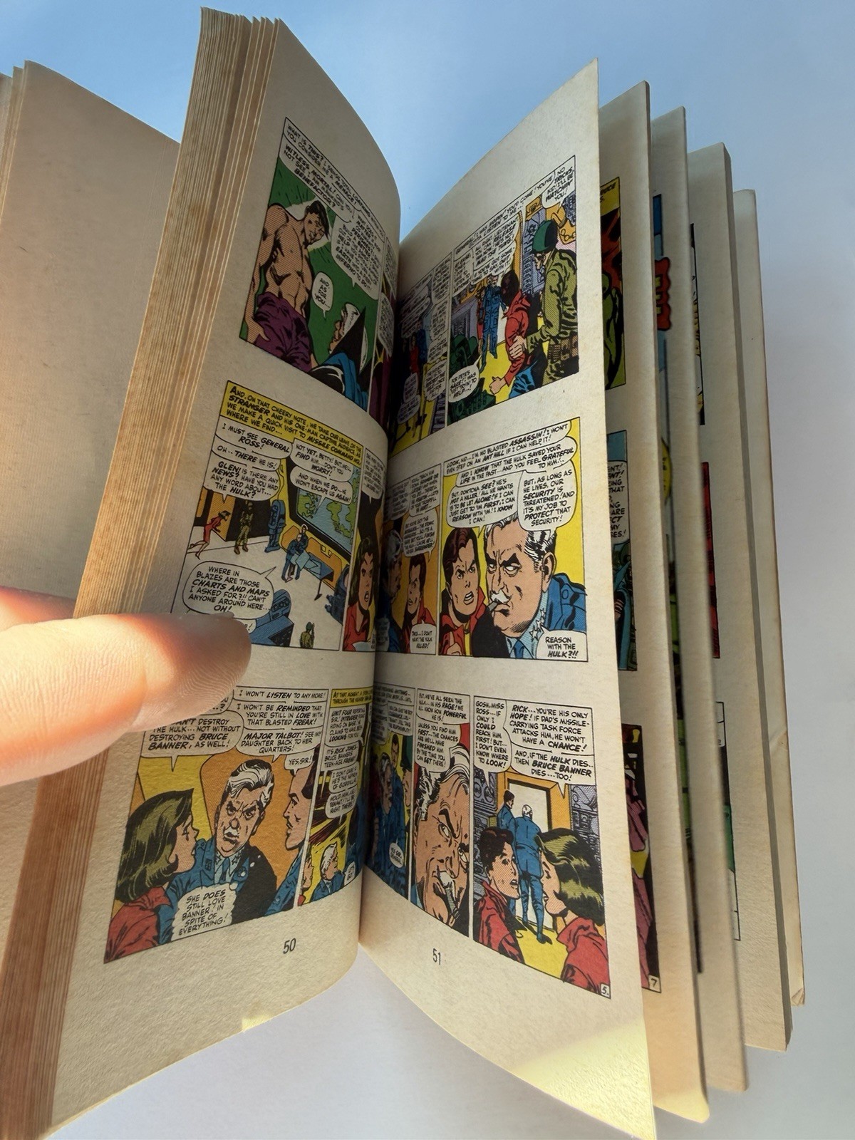 1979 LEE PRESENTS THE INCREDIBLE HULK POCKET BOOK PAPERBACK #2 NICE