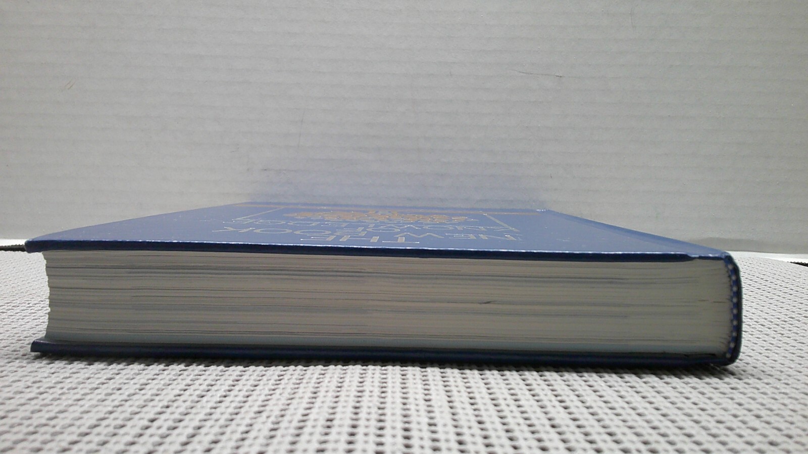 The New Book of Knowledge Vol 1 / A Encyclopedia Grolier 2003